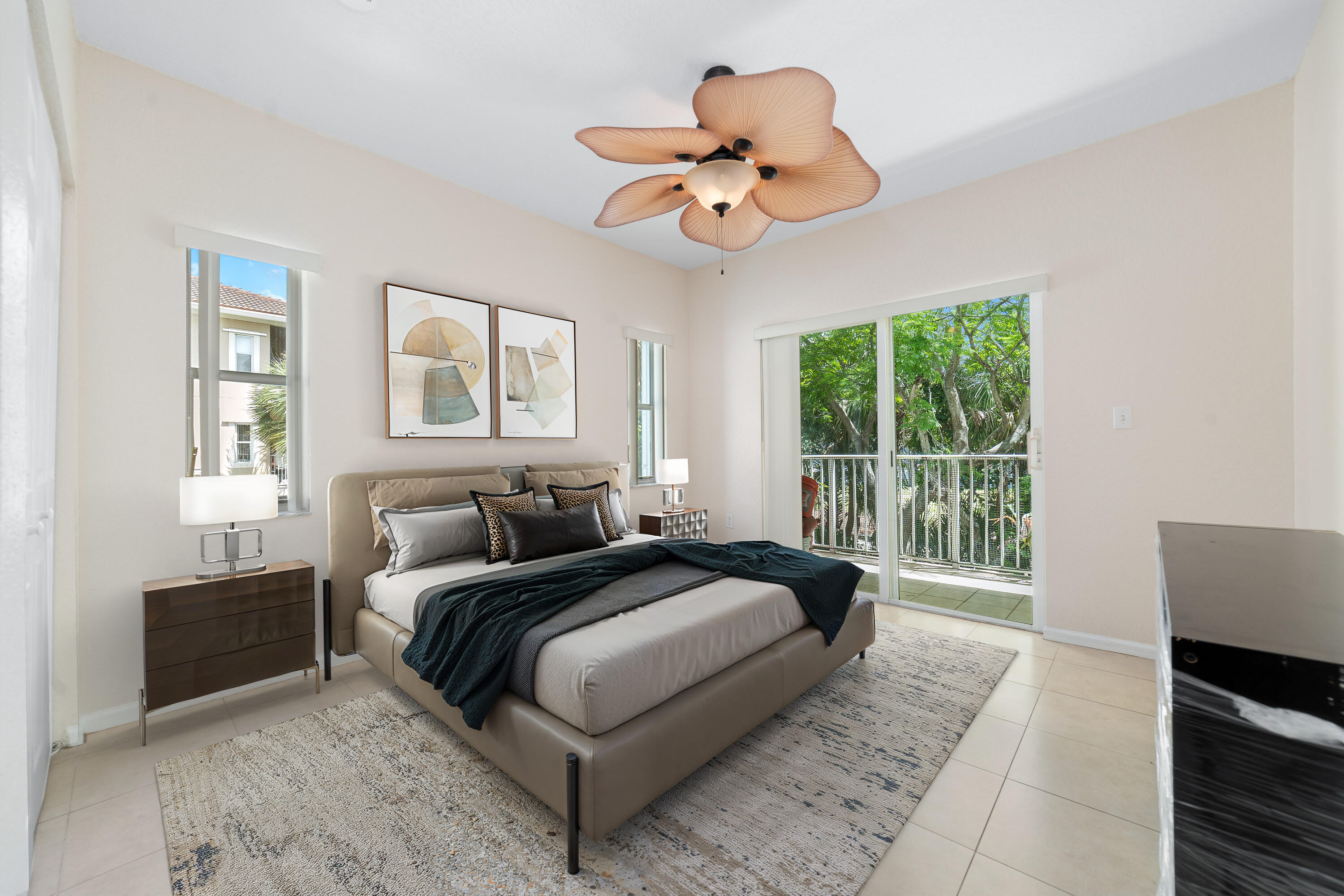 ROYAL RIVER CONDO - Residential