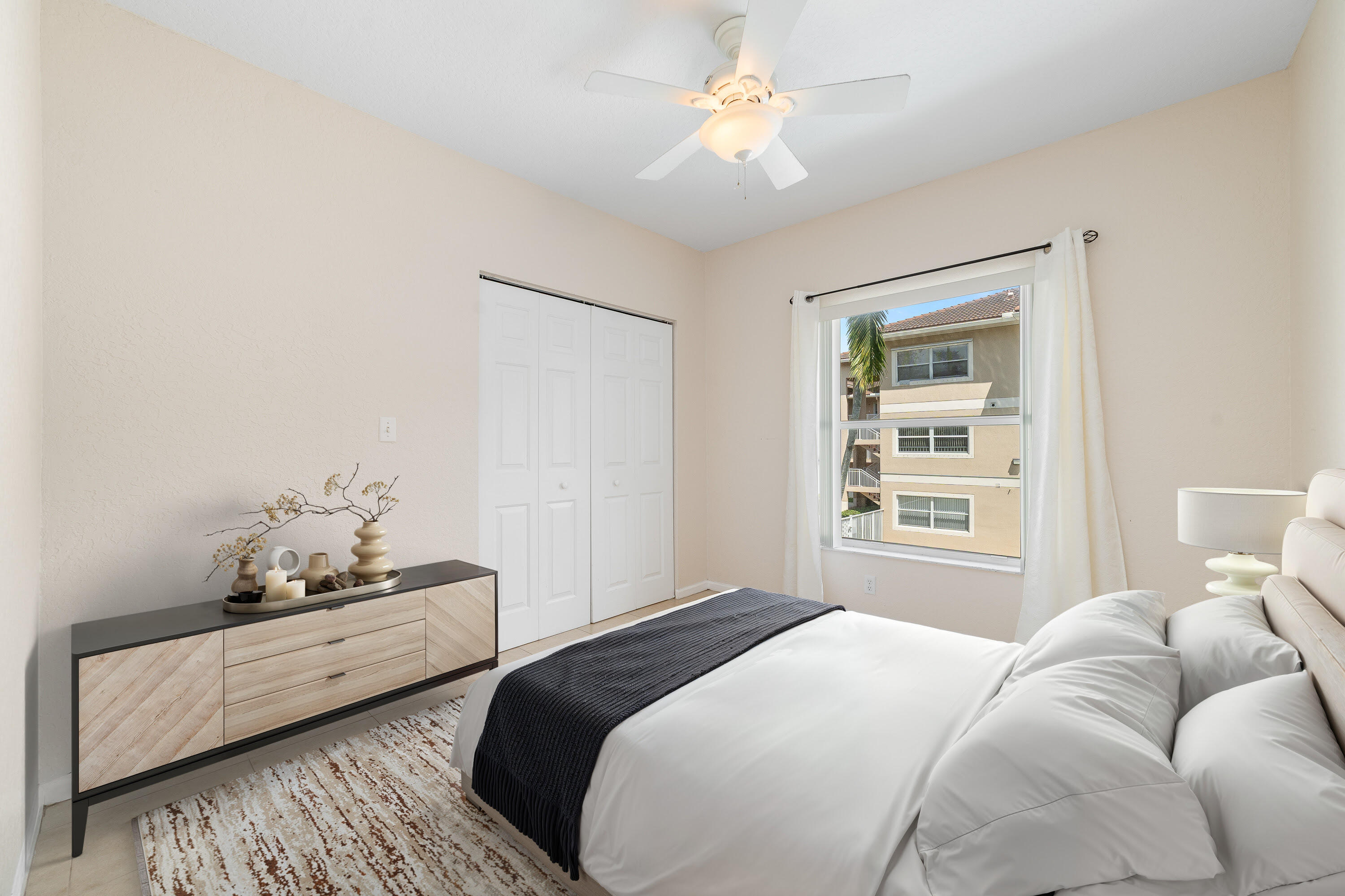 ROYAL RIVER CONDO - Residential