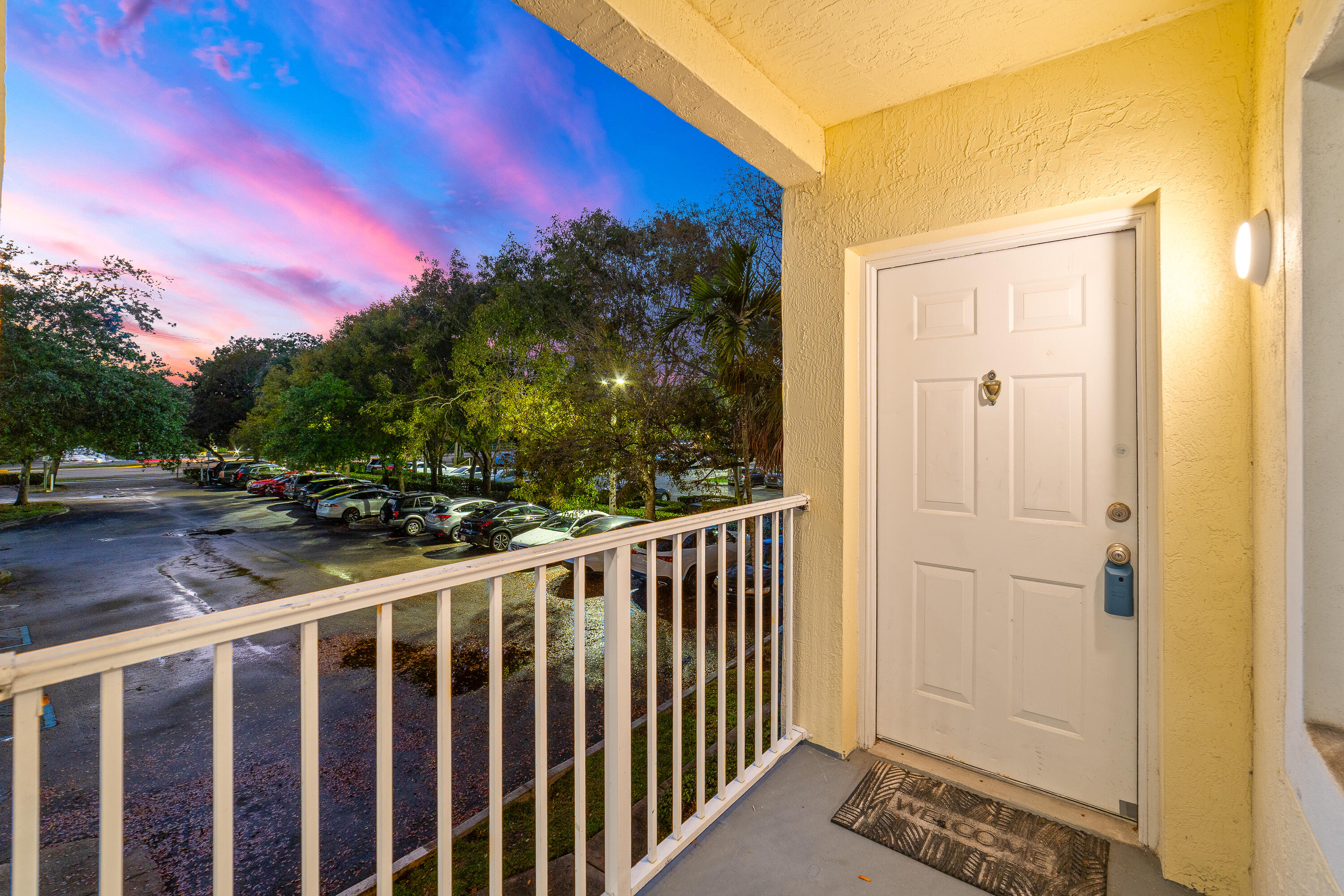 ROYAL RIVER CONDO - Residential