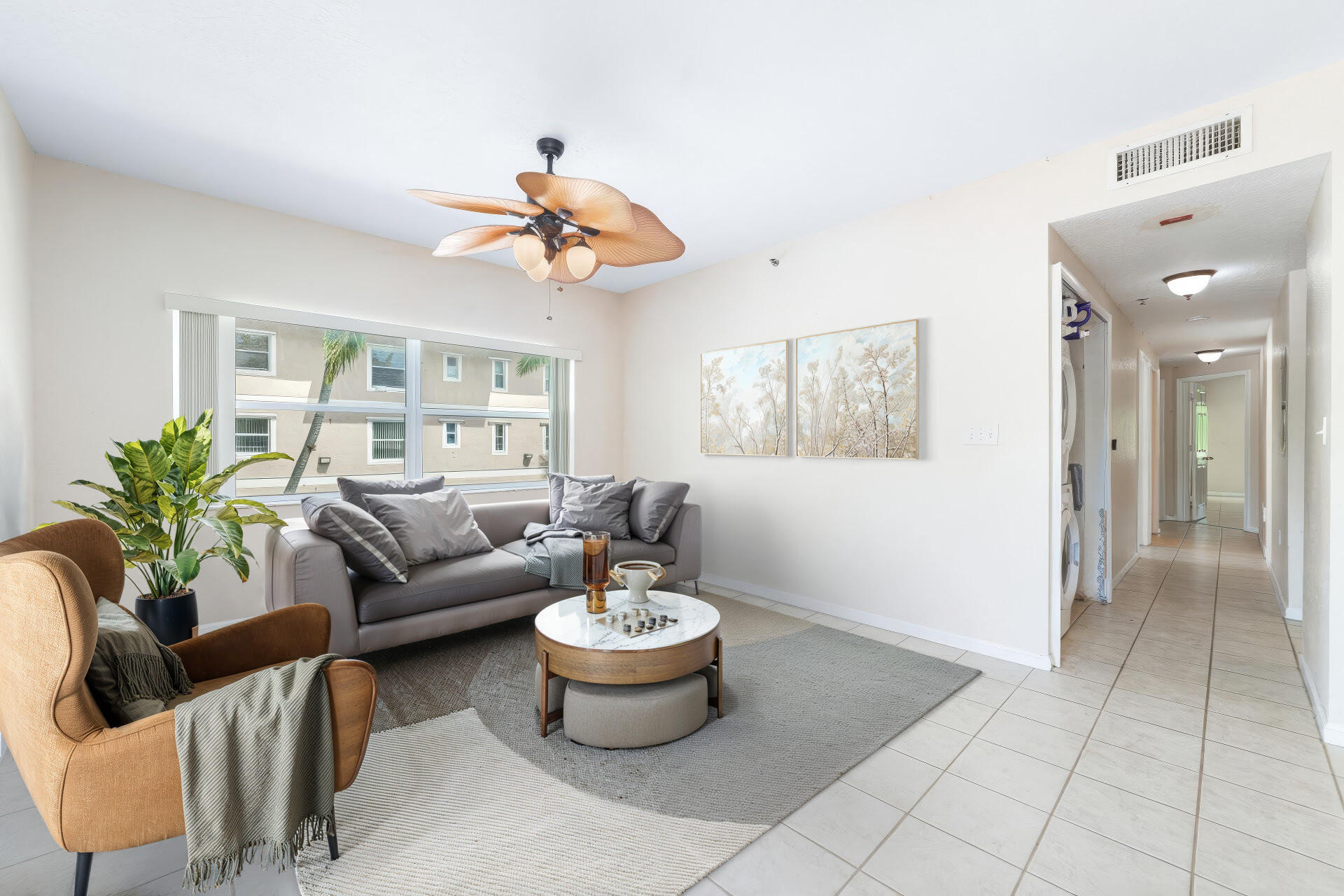 2901 Riverside Drive 201