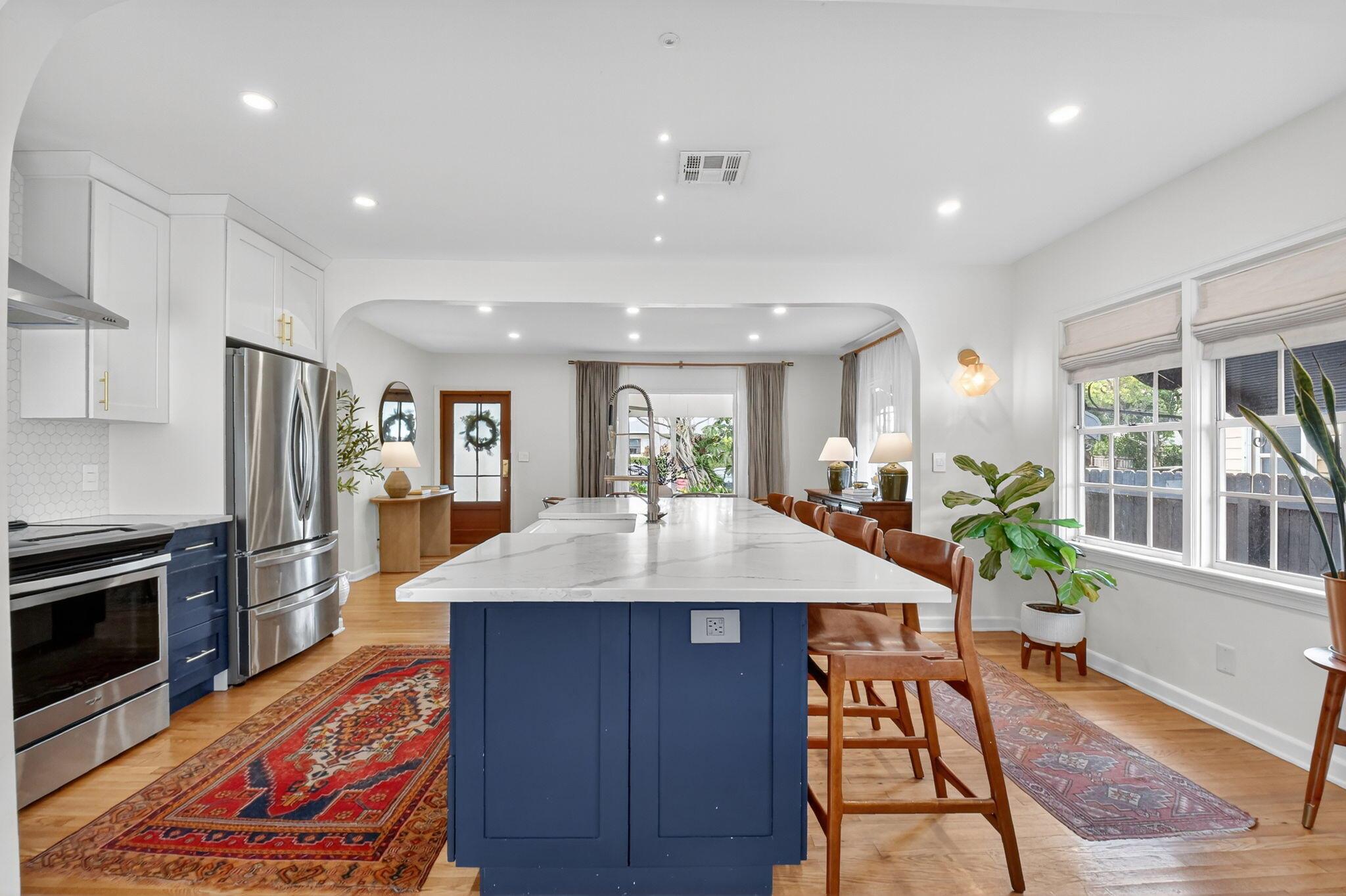 PINEAPPLE PARK - Residential