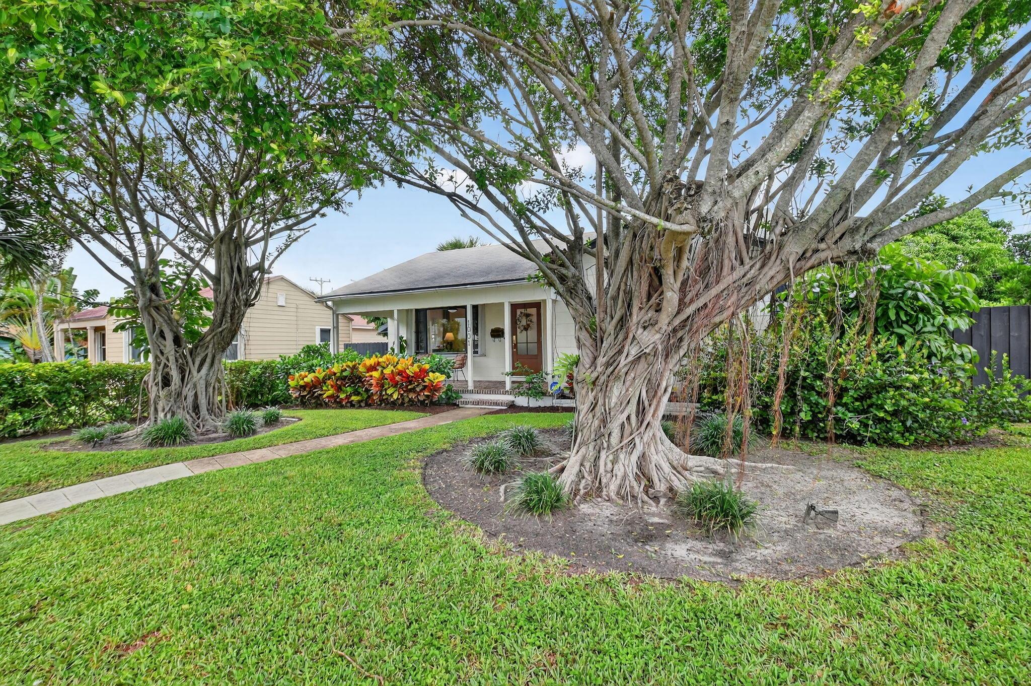 PINEAPPLE PARK - Residential