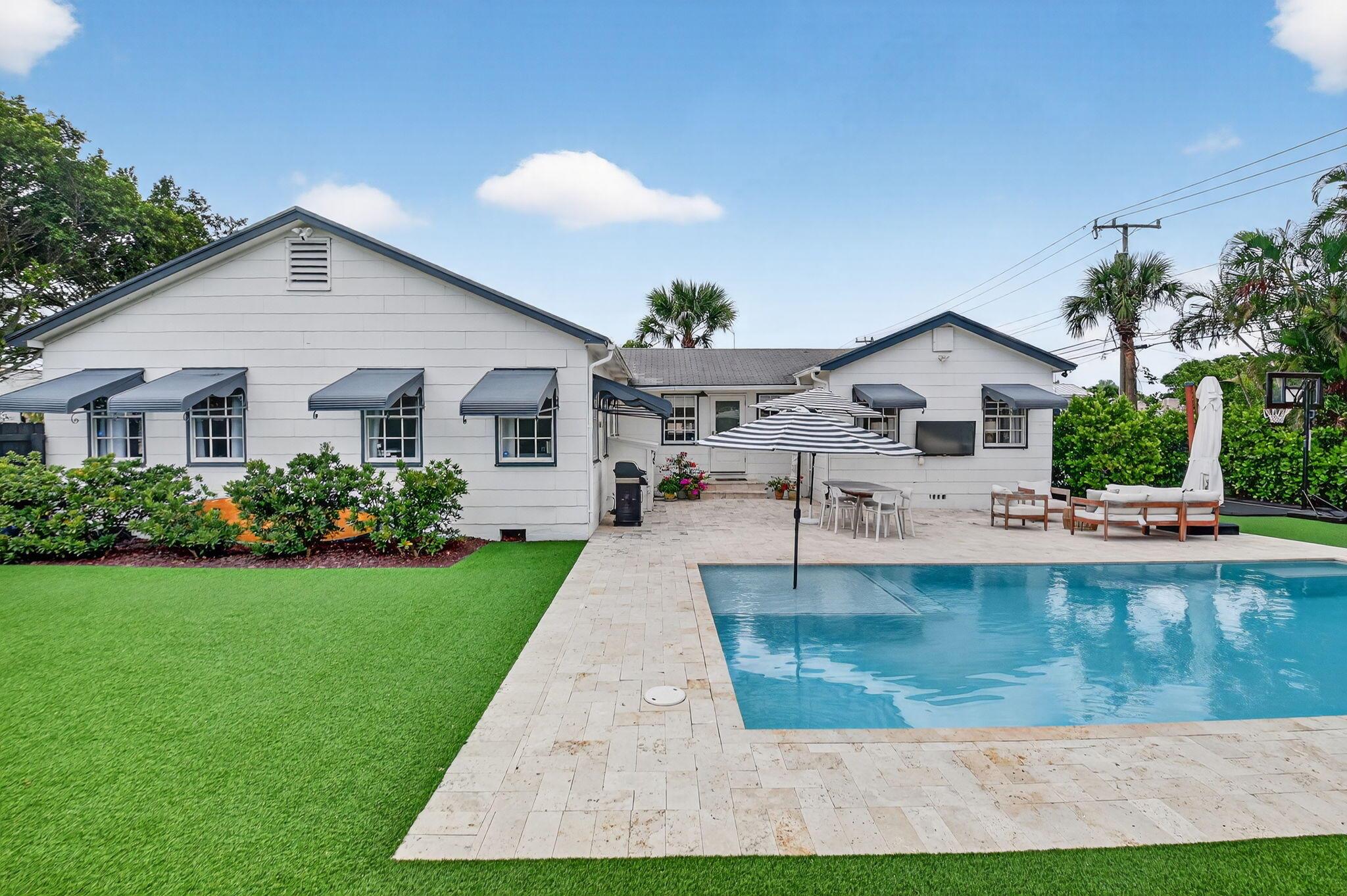 PINEAPPLE PARK - Residential