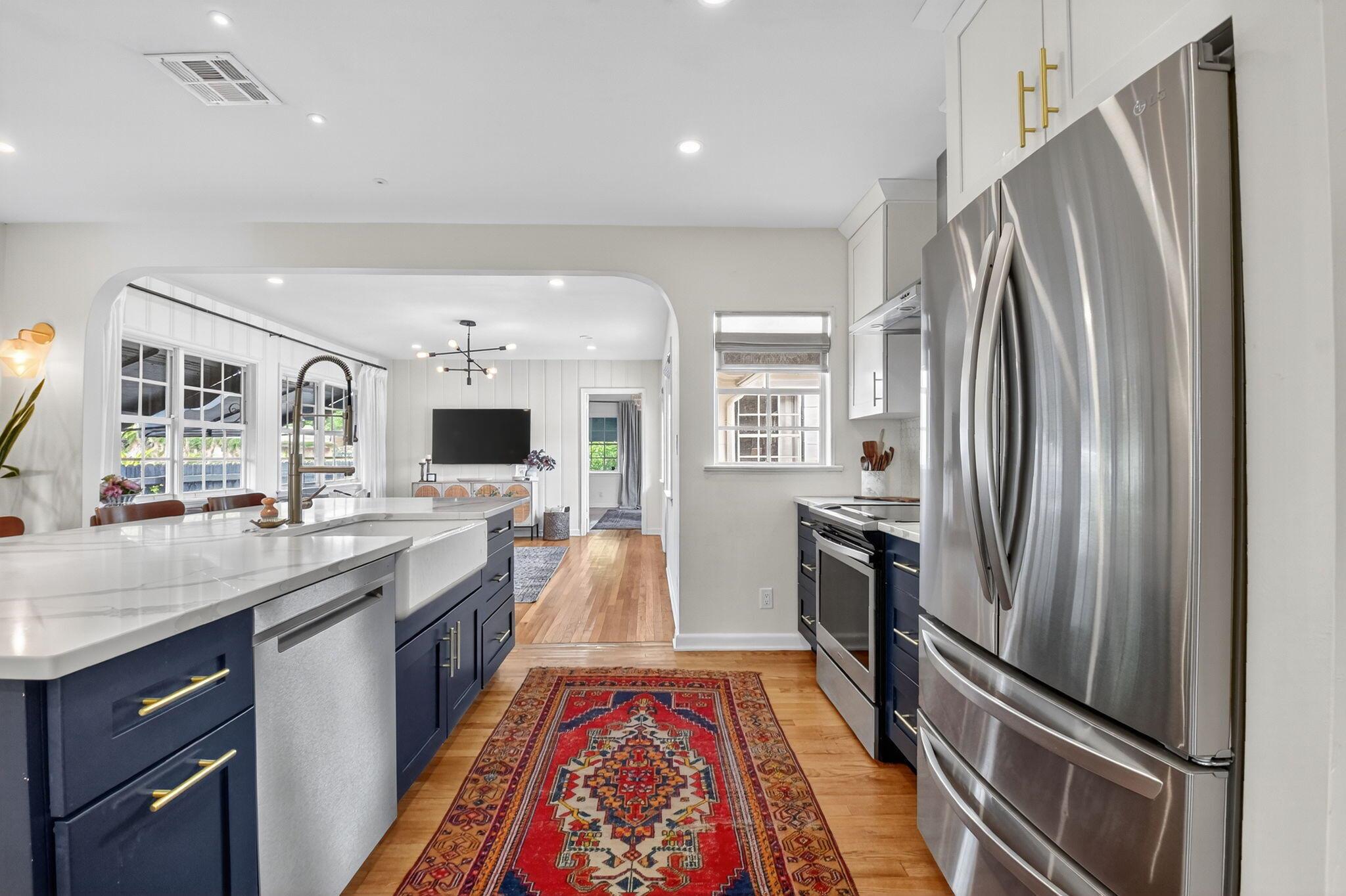 PINEAPPLE PARK - Residential