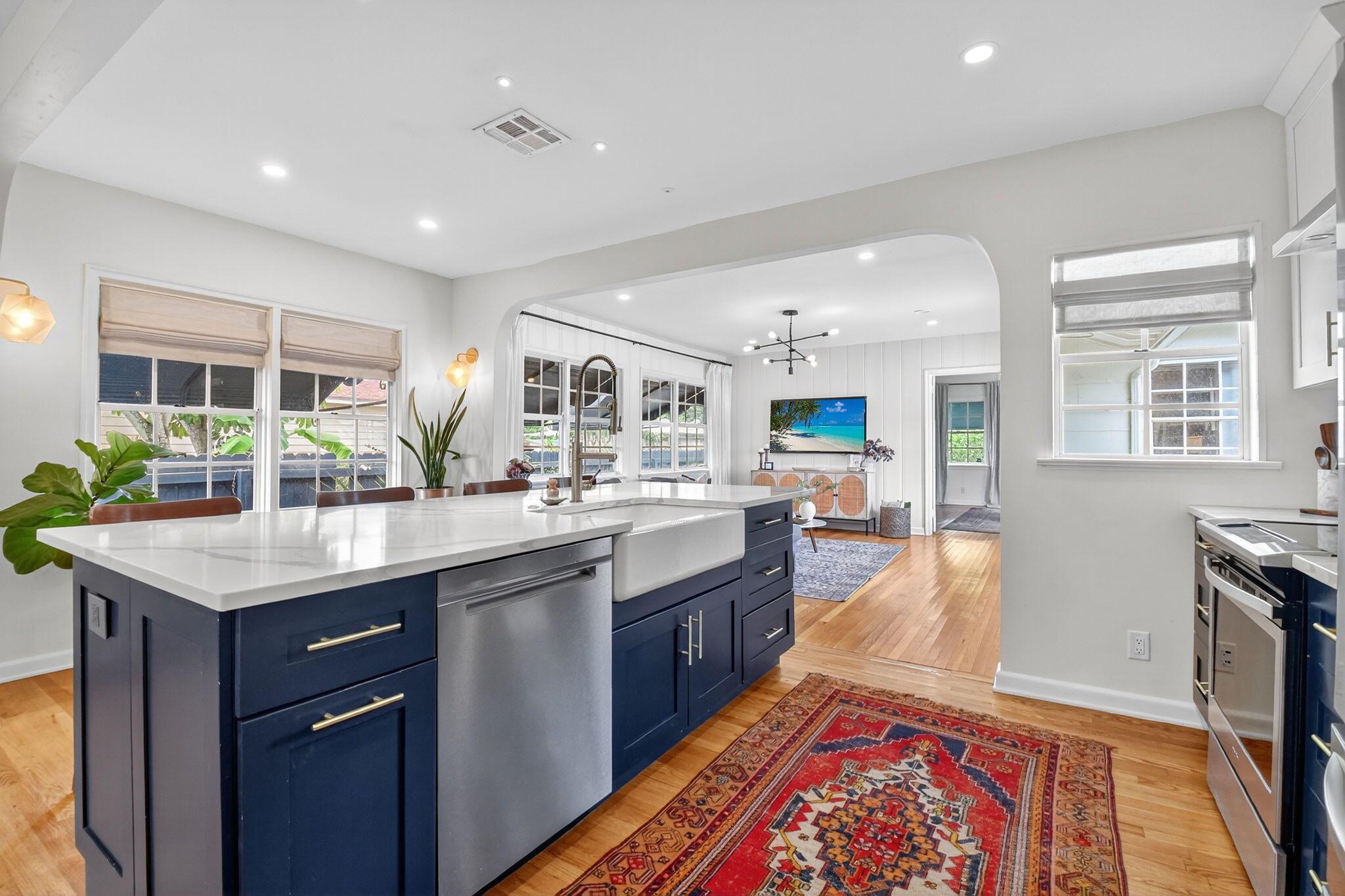 PINEAPPLE PARK - Residential