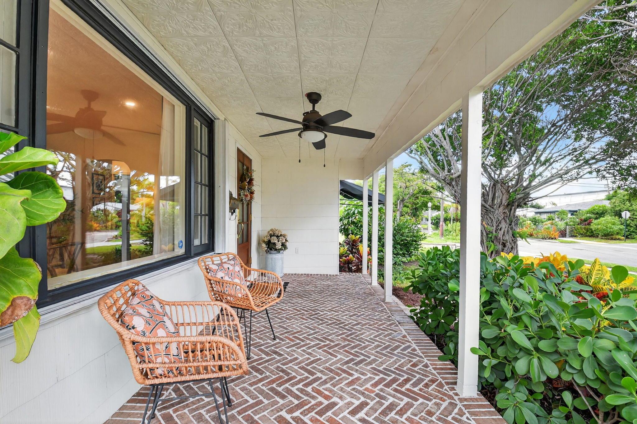 PINEAPPLE PARK - Residential