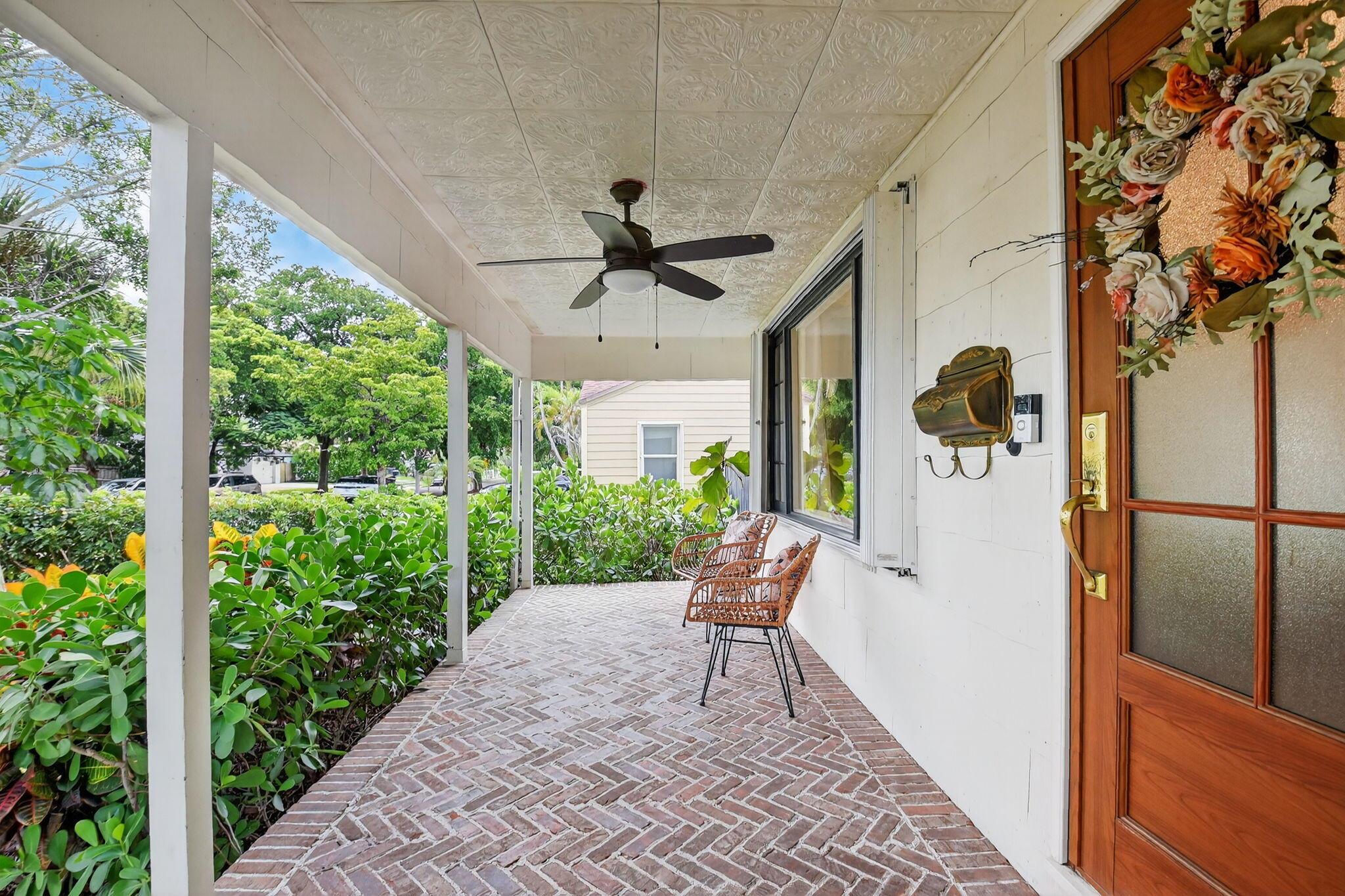 PINEAPPLE PARK - Residential