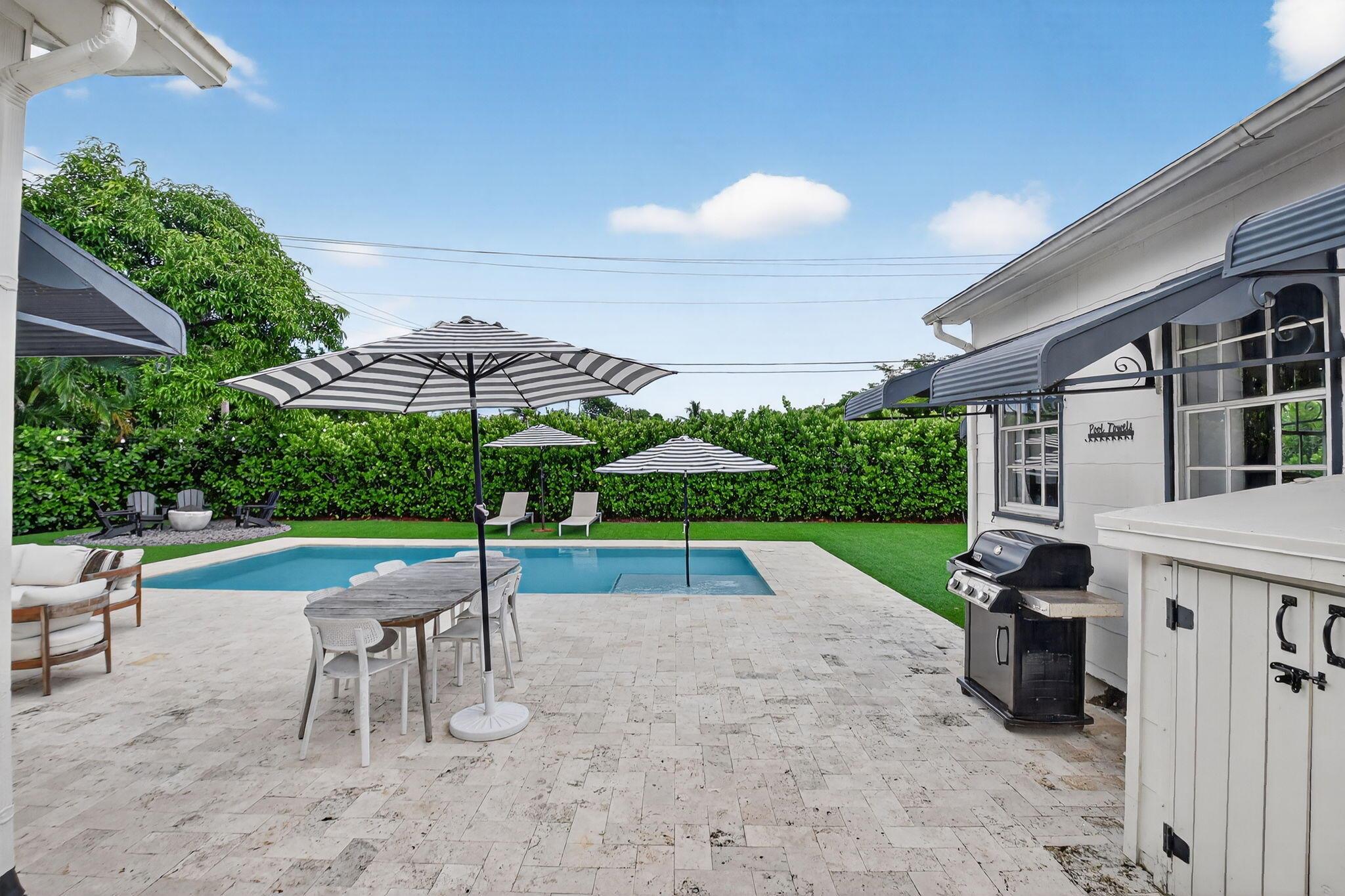 PINEAPPLE PARK - Residential