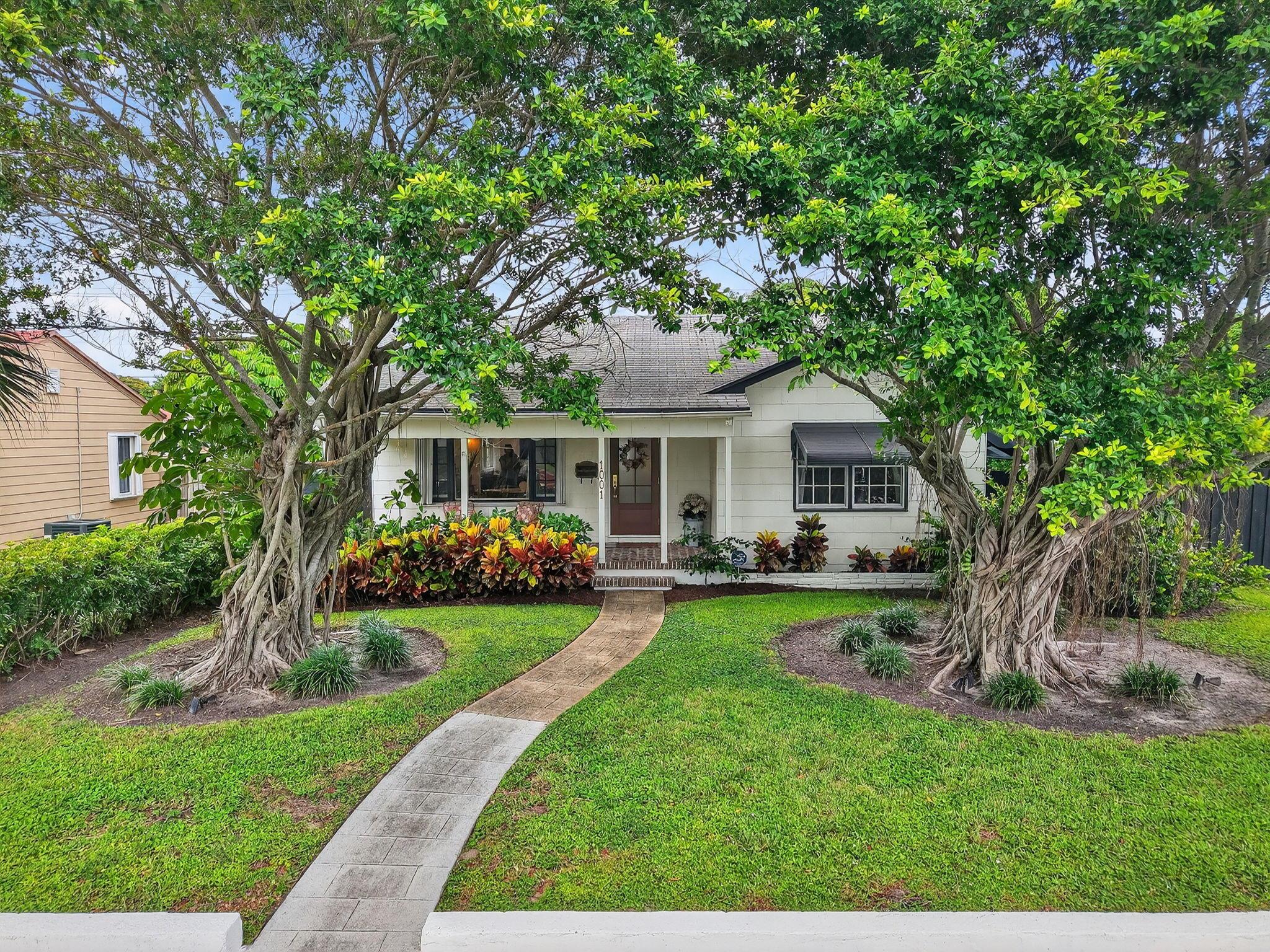 PINEAPPLE PARK - Residential