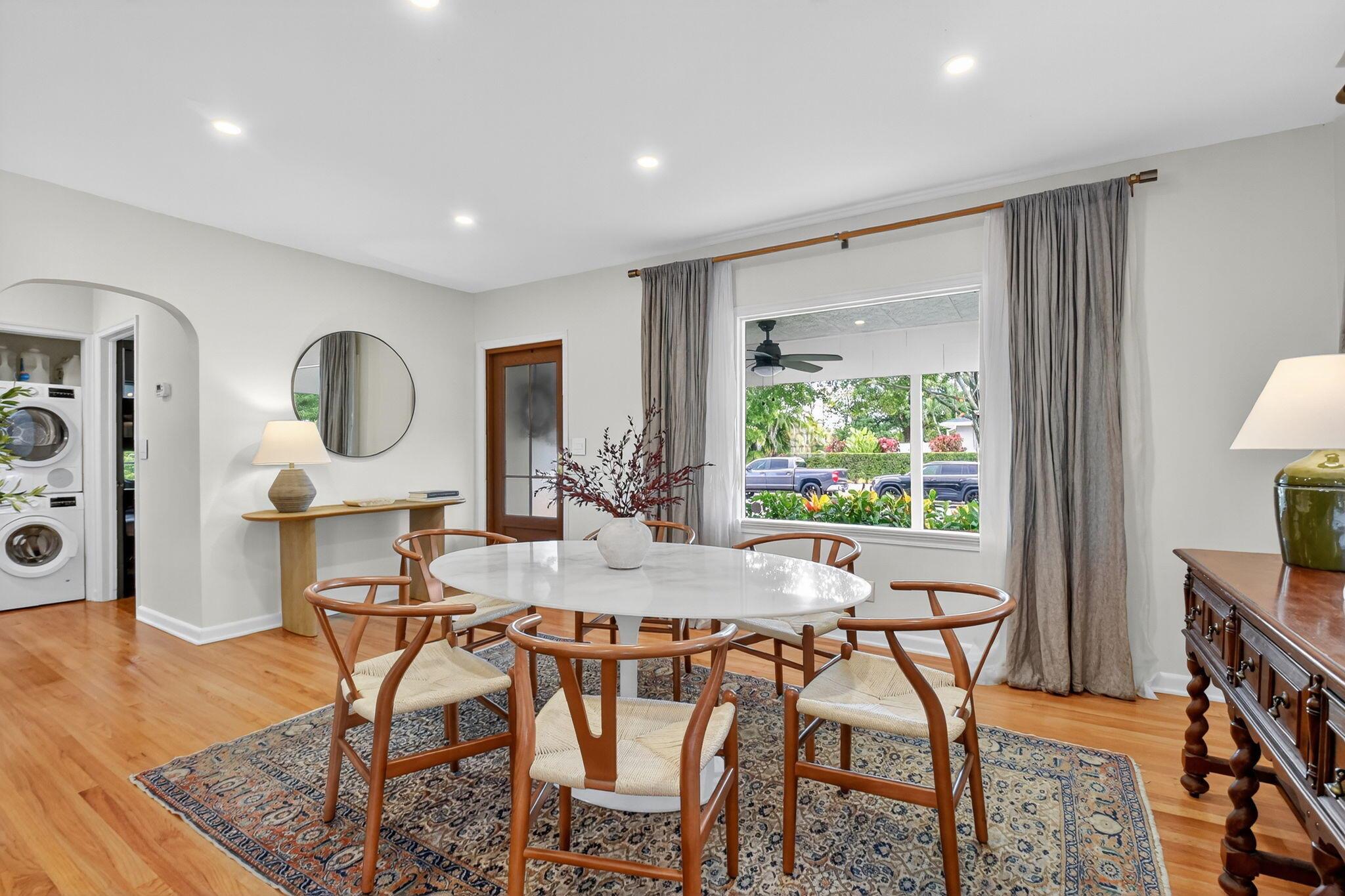 PINEAPPLE PARK - Residential