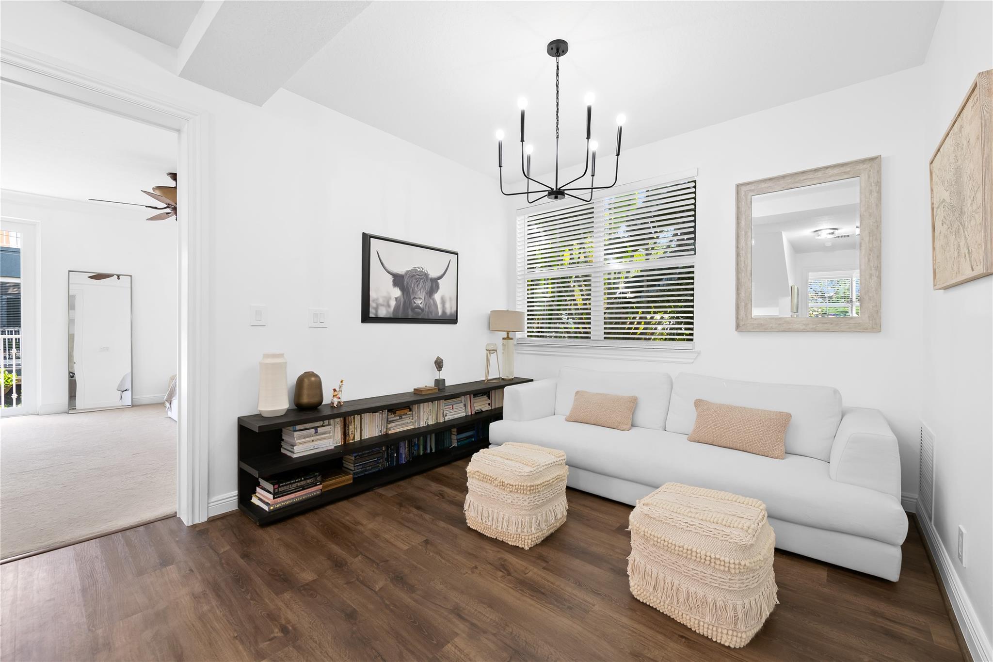 NO NAME - Residential