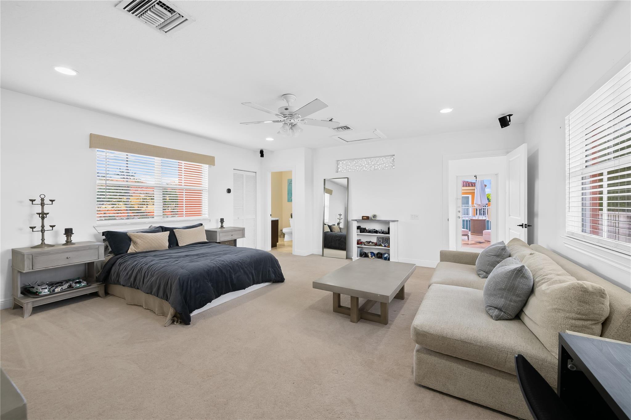 NO NAME - Residential