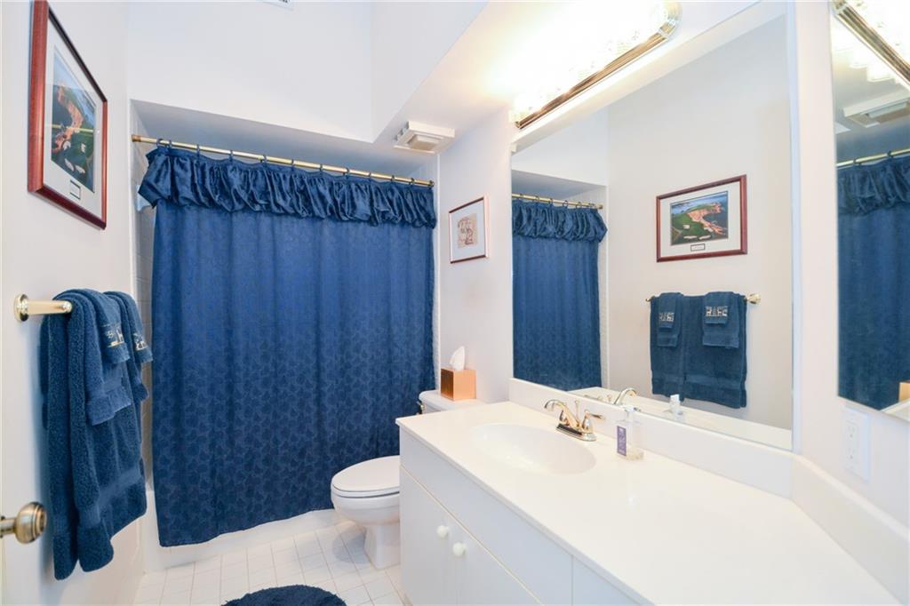 Jacaranda Pointe - Residential