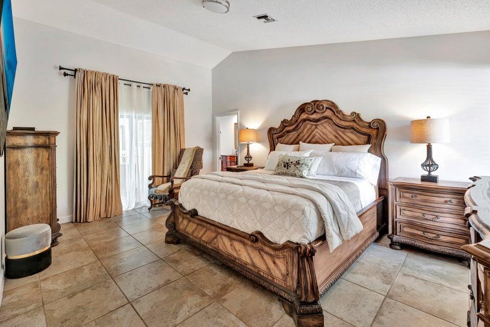 PGA RESORT COMMUNITY OF P - Residential Lease