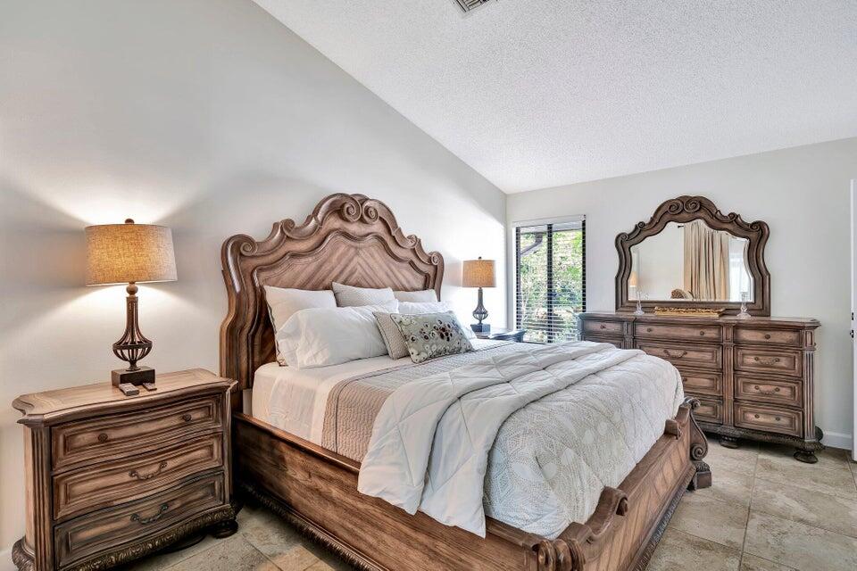 PGA RESORT COMMUNITY OF PRESTON - Residential Lease