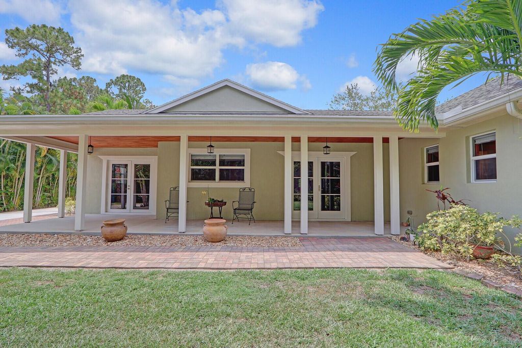 Photo of 12192 189 Court N, Jupiter, FL 33478 (MLS # R10987730)