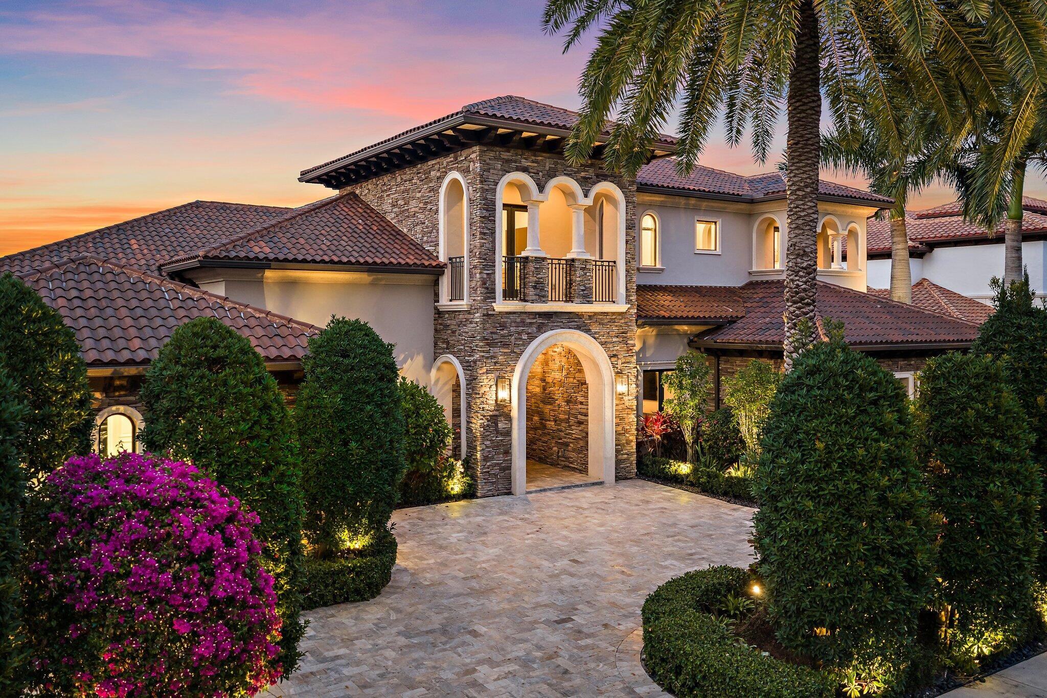 636 Hermitage Circle