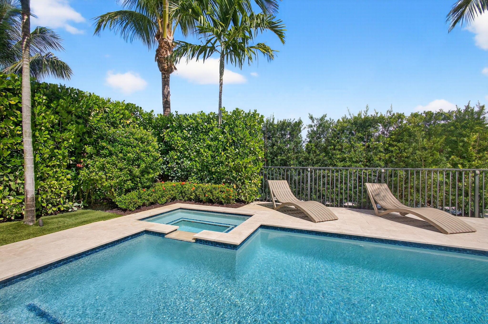 BONNETTE HUNT CLUB - Residential