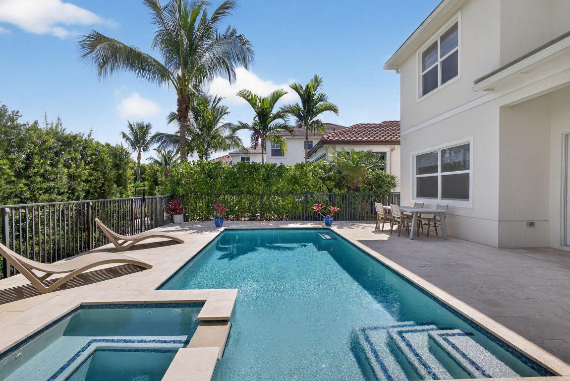 BONNETTE HUNT CLUB - Residential