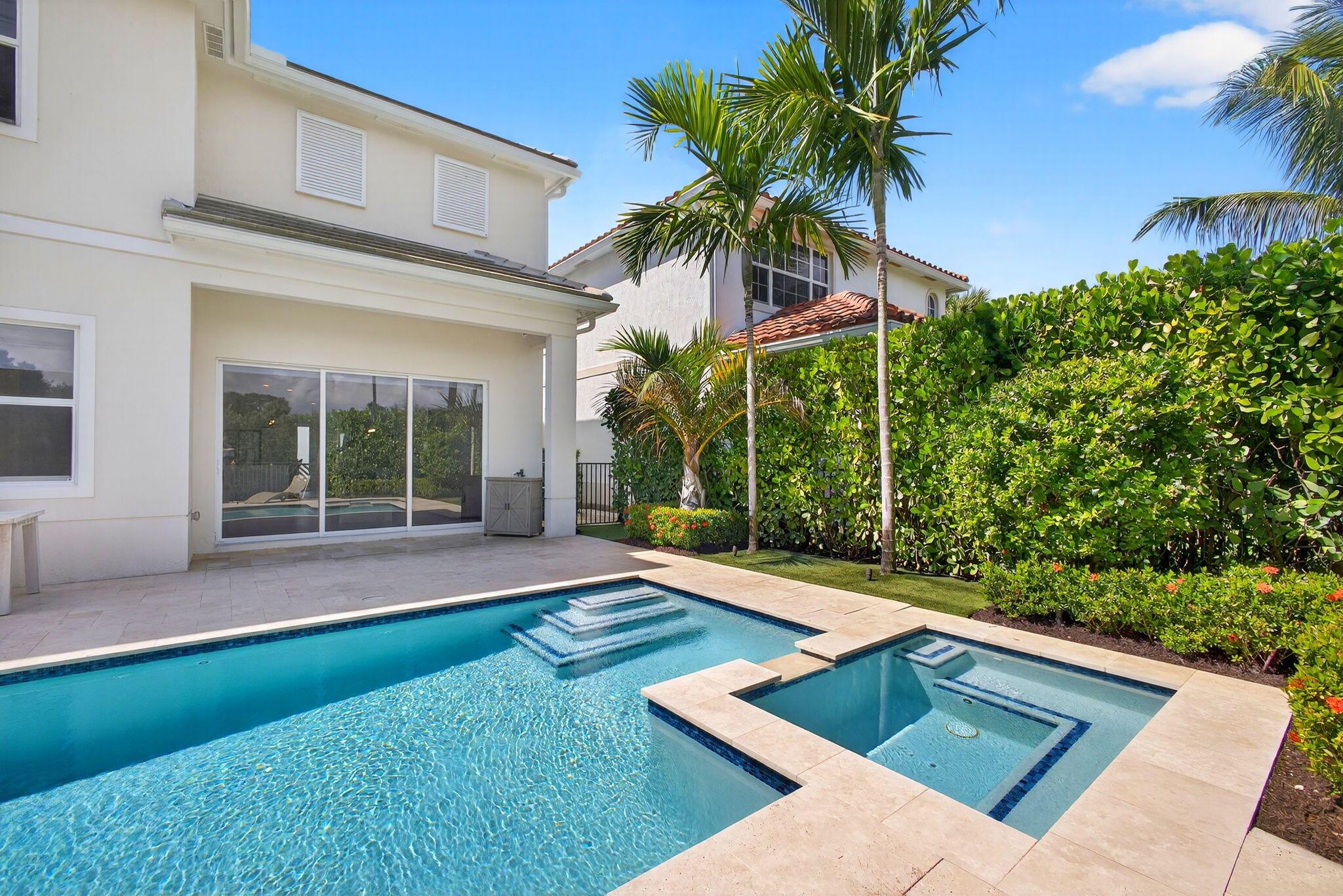 BONNETTE HUNT CLUB - Residential