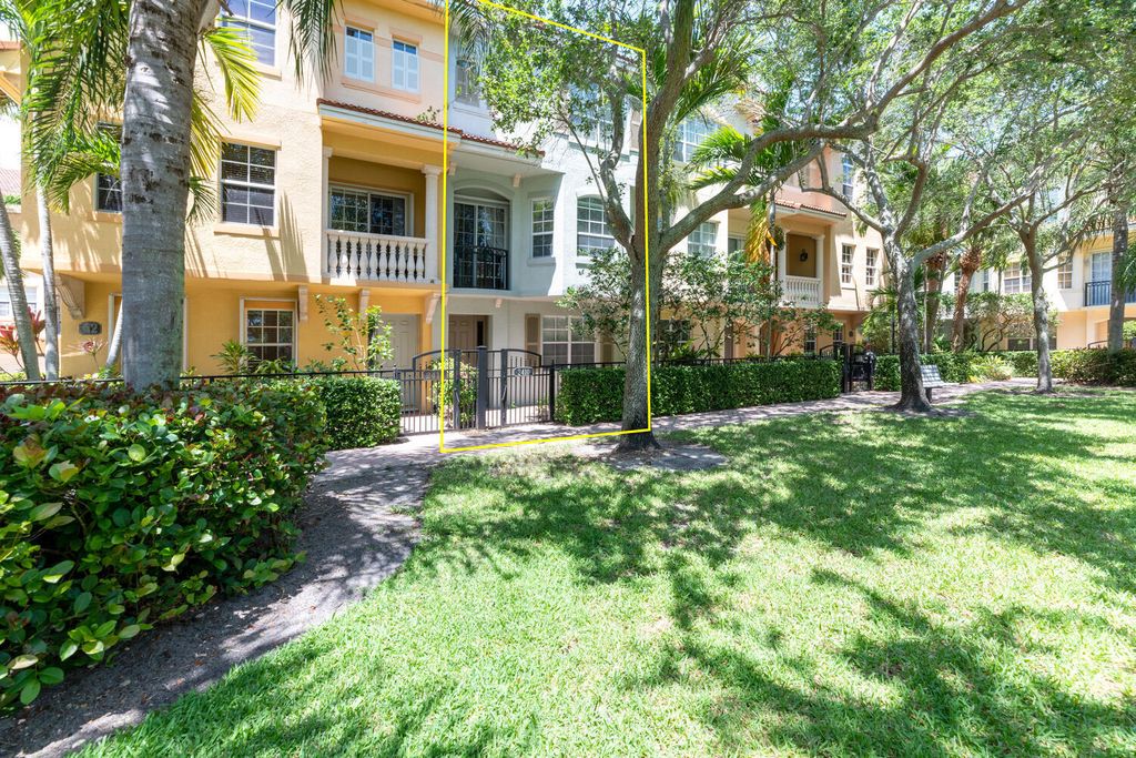 Photo of 2410 San Pietro Circle, Palm Beach Gardens, FL 33410 (MLS # R10795003)