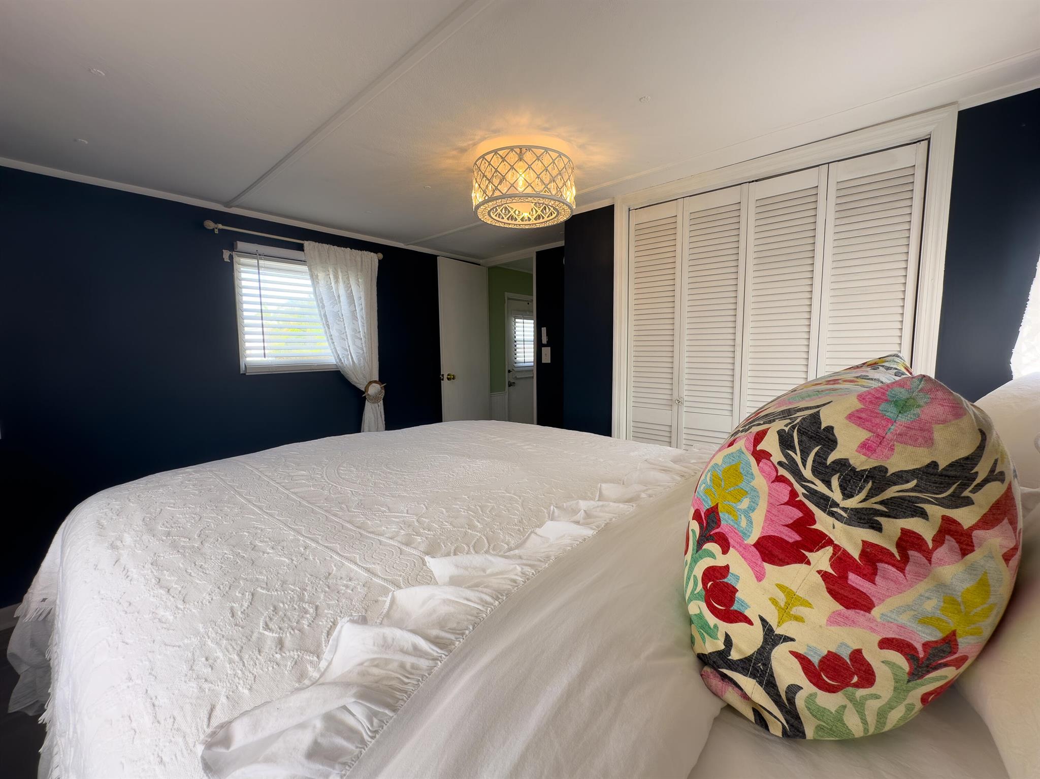 WOODBRIDGE MOBILE VILLAGE - Residential