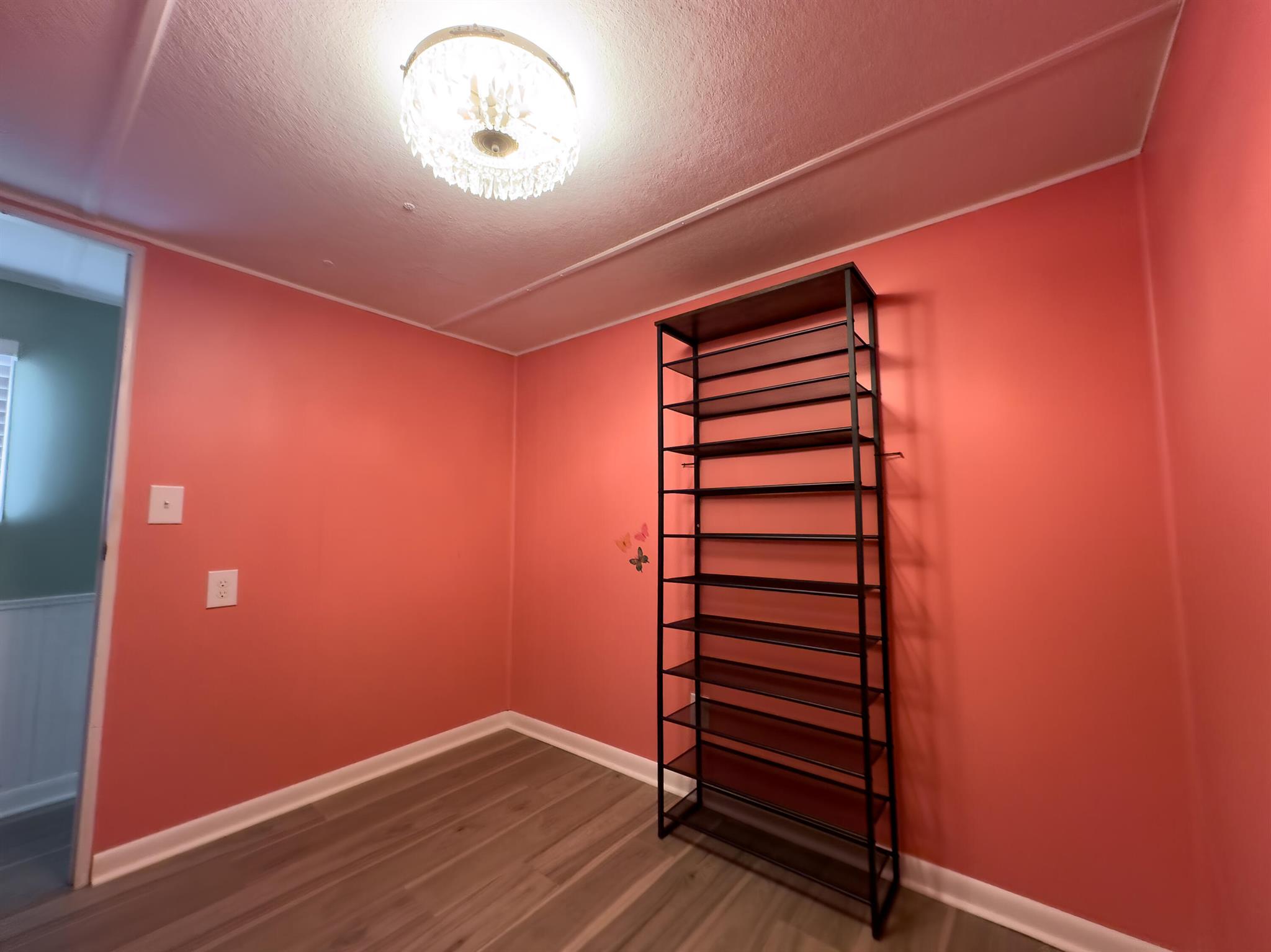 WOODBRIDGE MOBILE VILLAGE - Residential