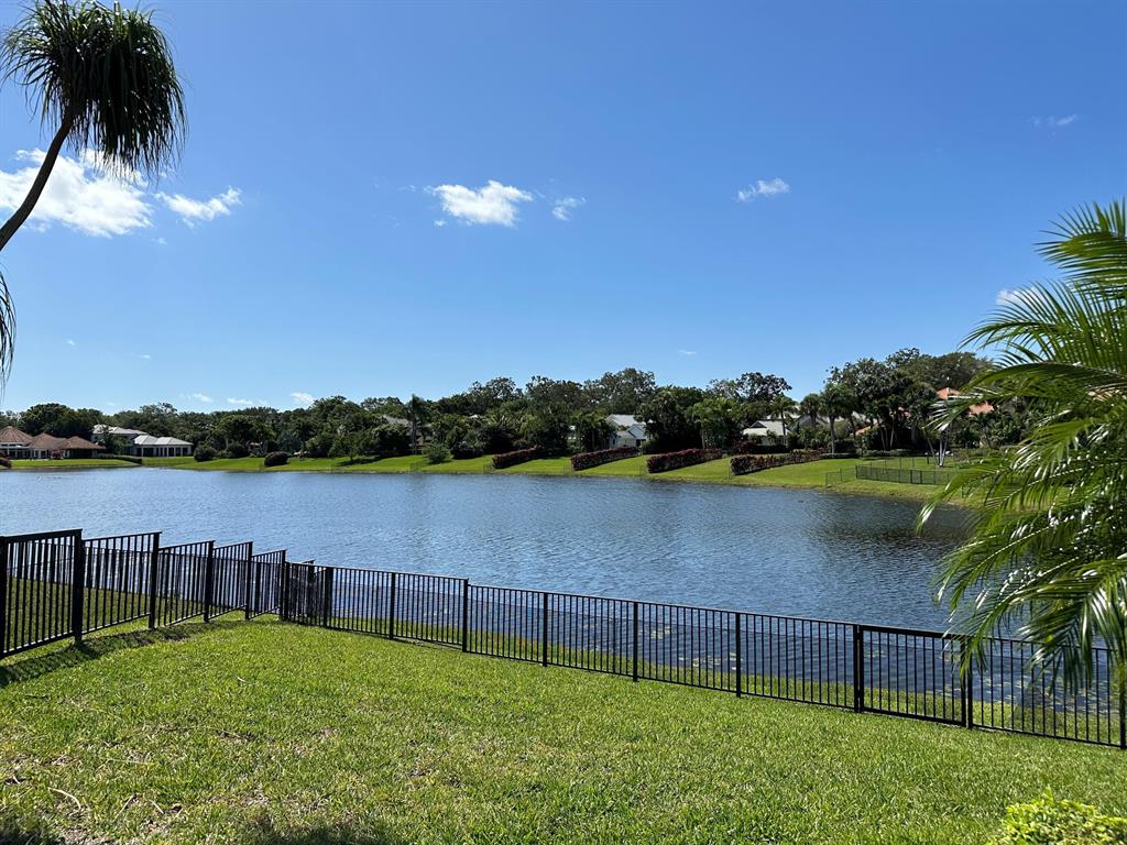 FRENCHMANS CREEK PAR E-3 - Residential