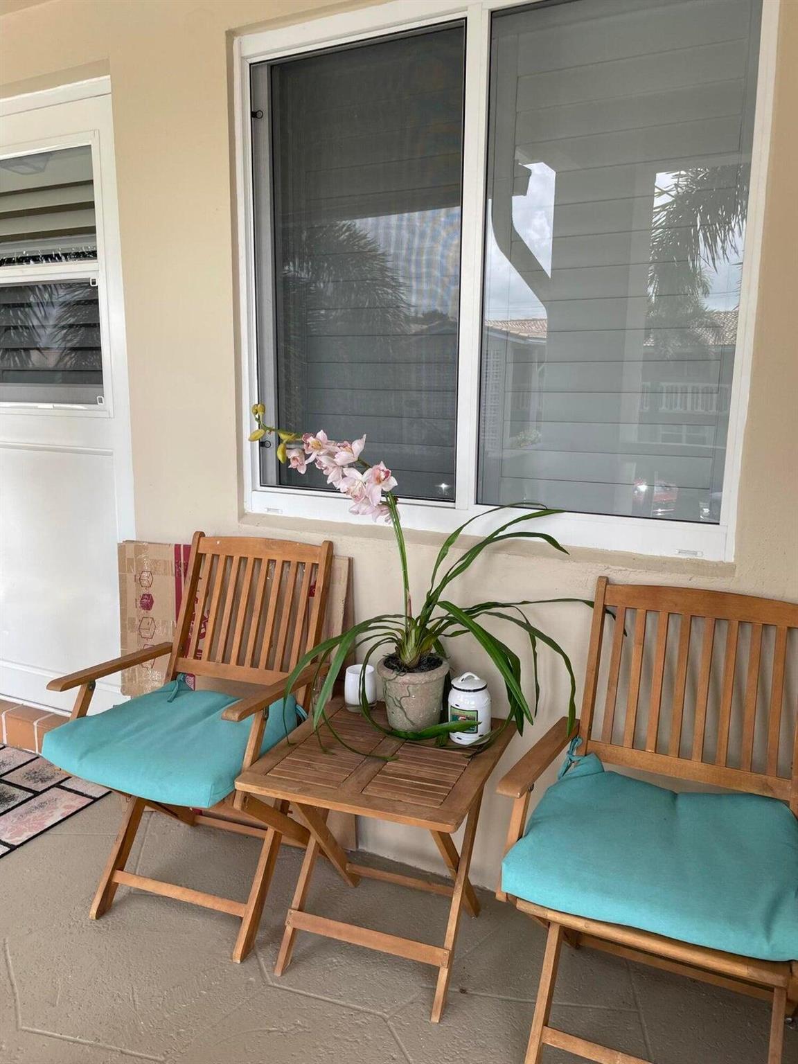 VENETIAN PARK GARDENS CON - Residential Lease