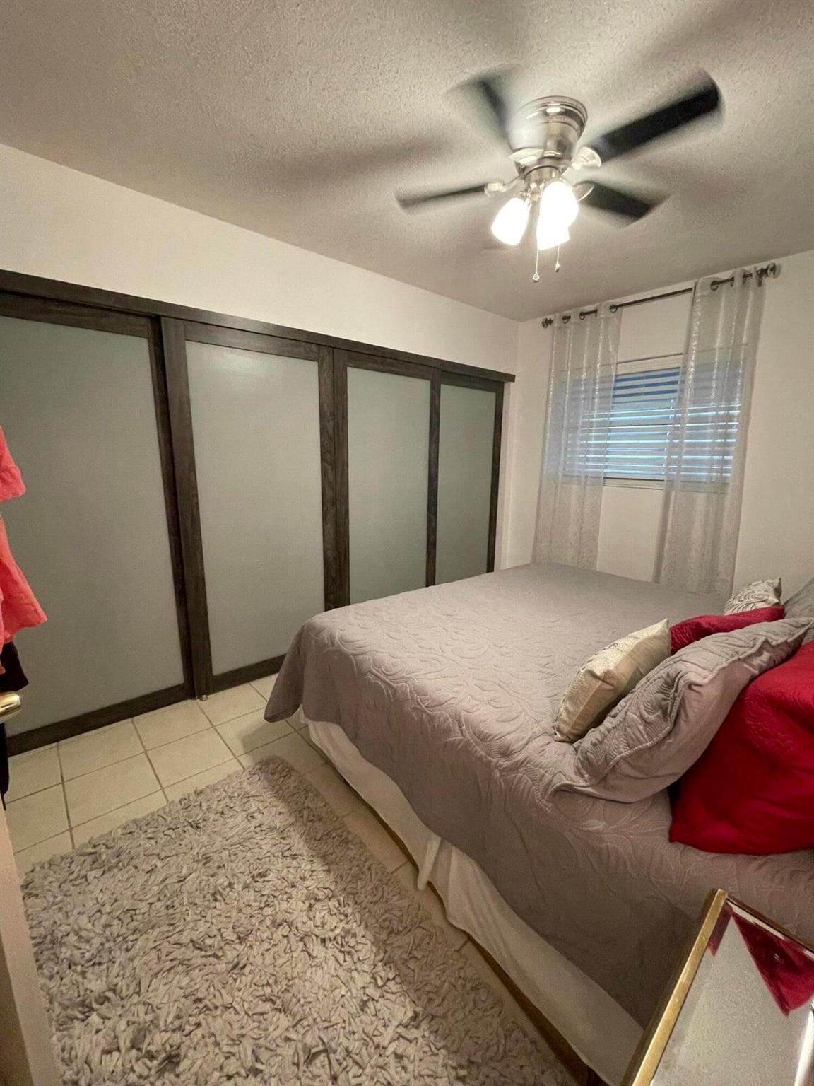 VENETIAN PARK GARDENS CON - Residential Lease