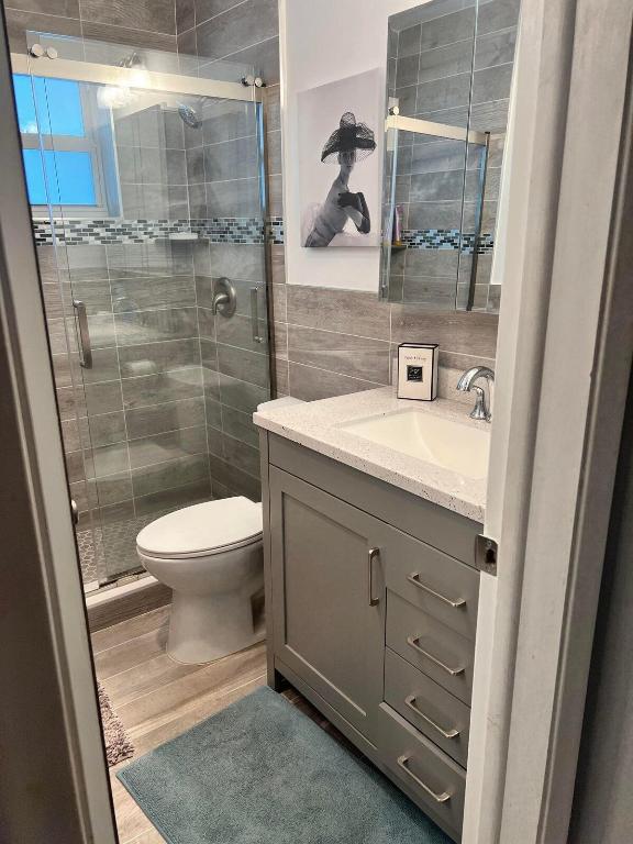 VENETIAN PARK GARDENS CONDO - Residential Lease