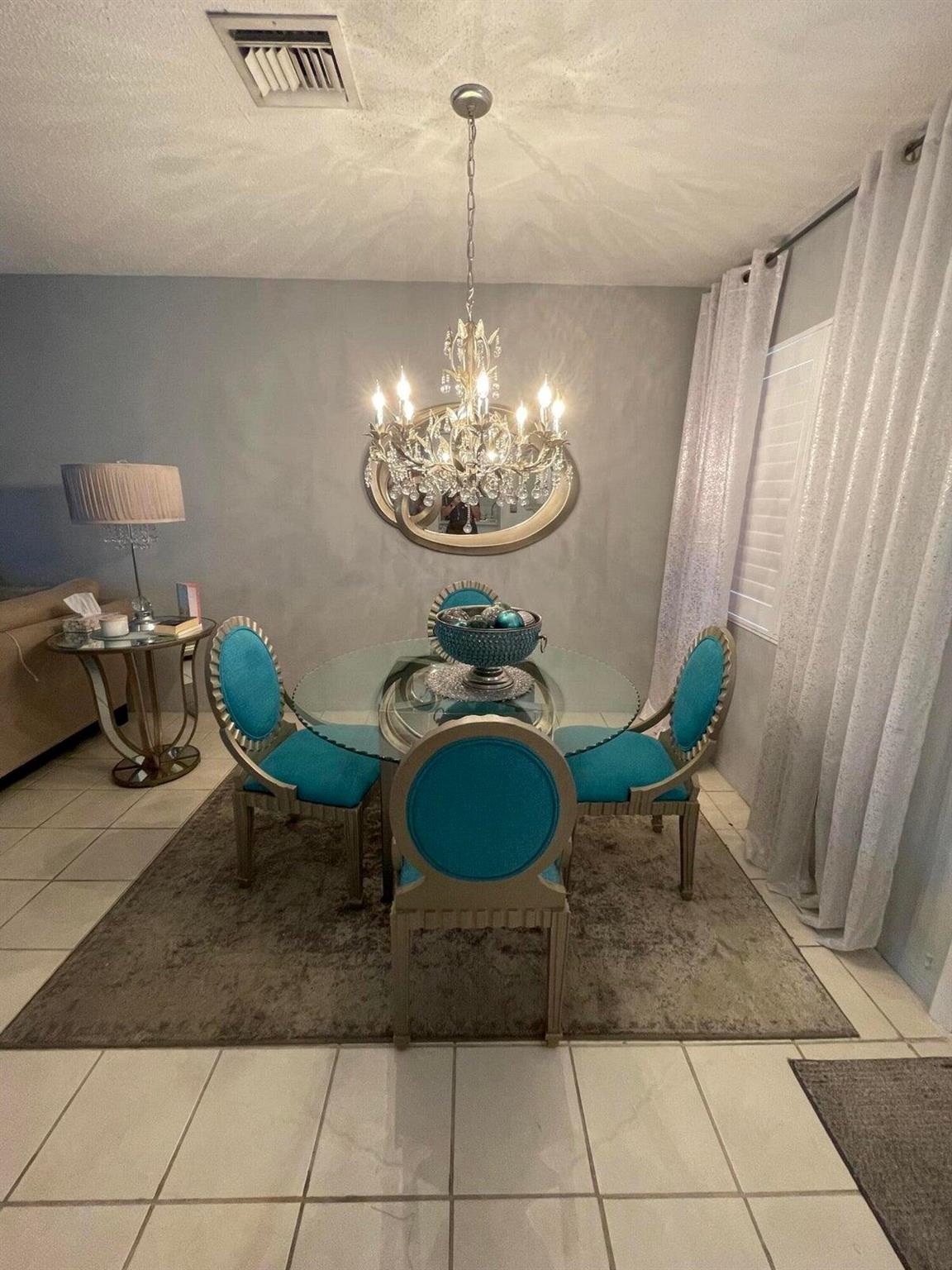VENETIAN PARK GARDENS CON - Residential Lease