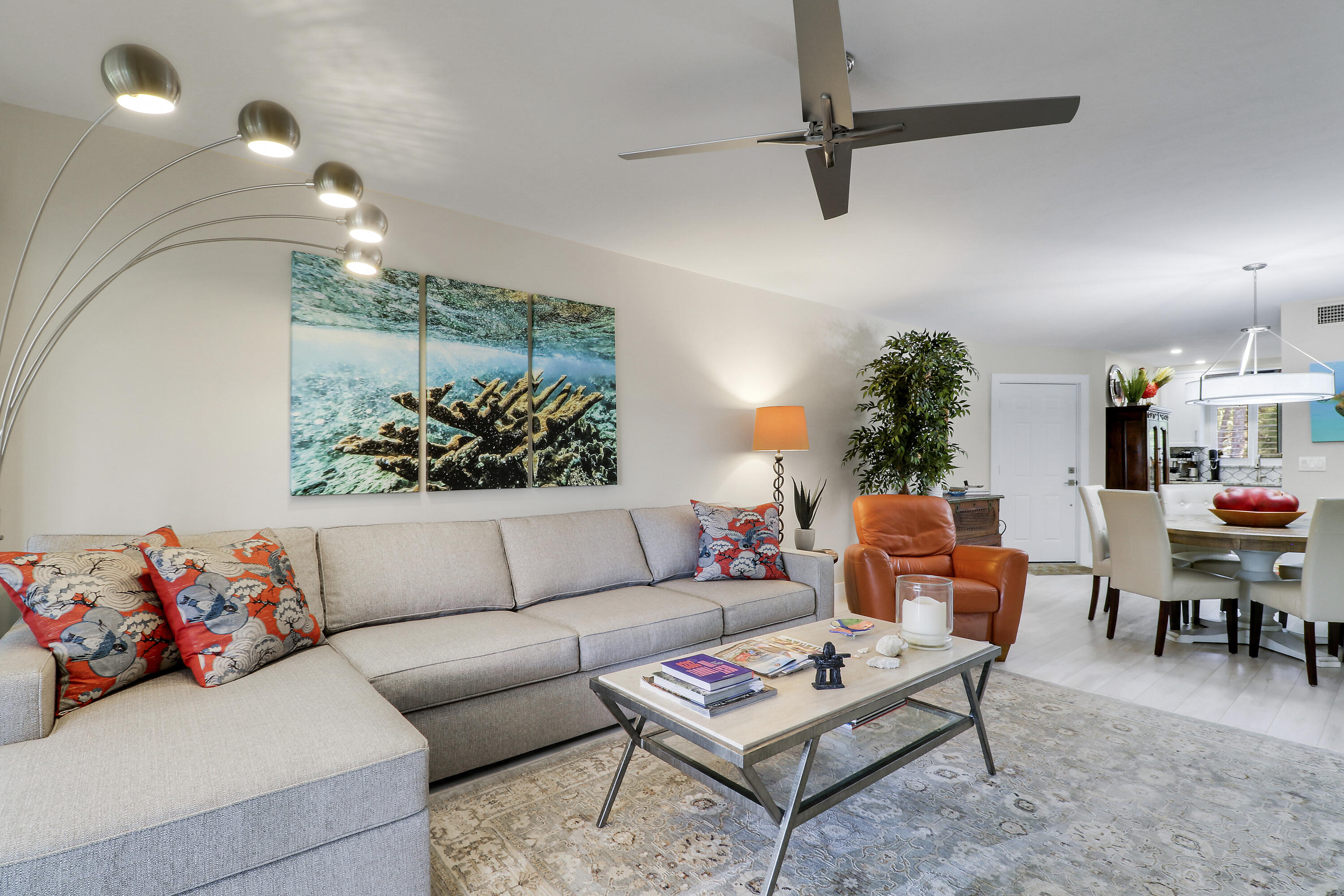 TEQUESTA GARDEN CONDO 5 - Residential