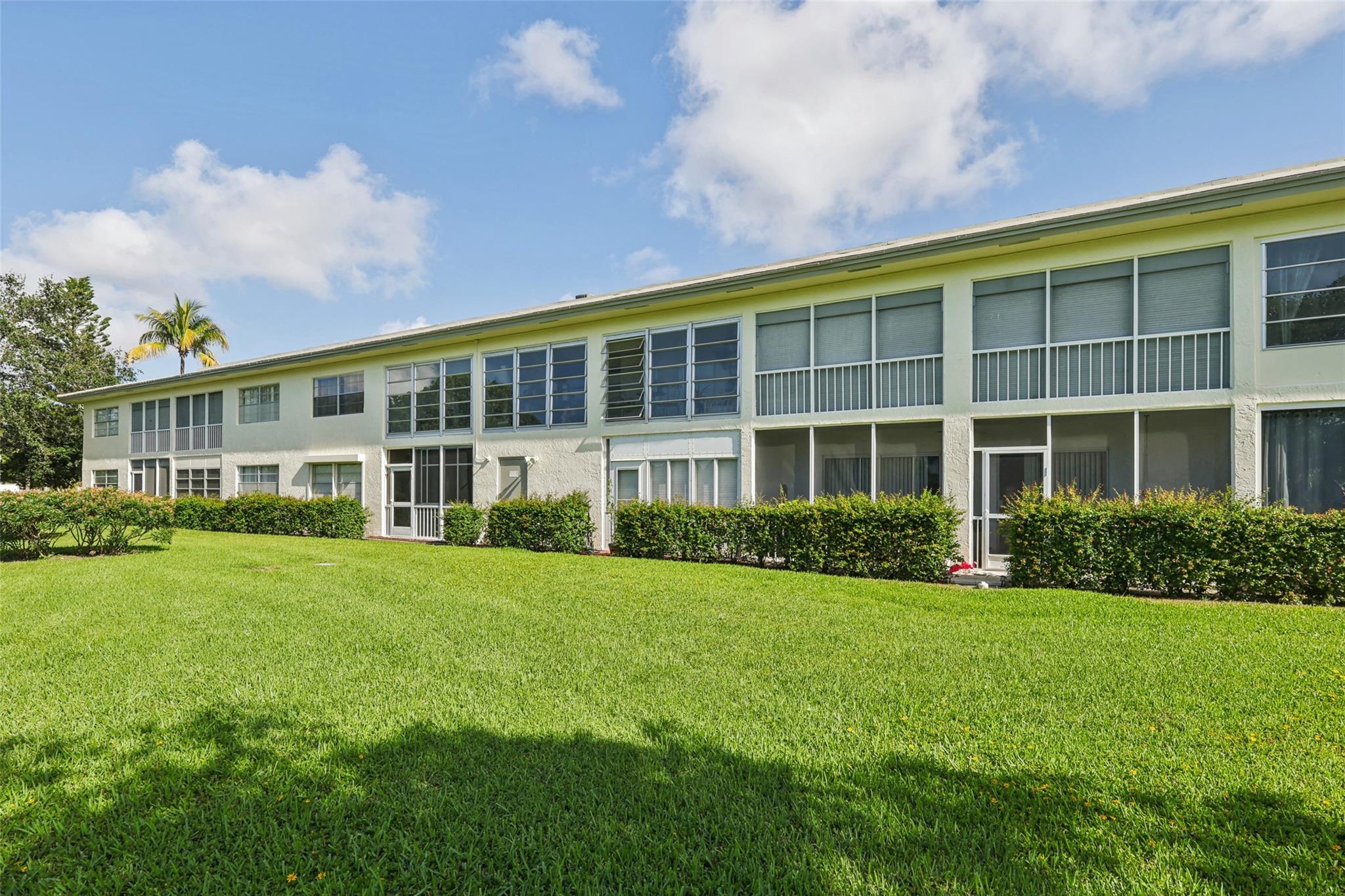 WYNMOOR NASSAU VILLA - Residential