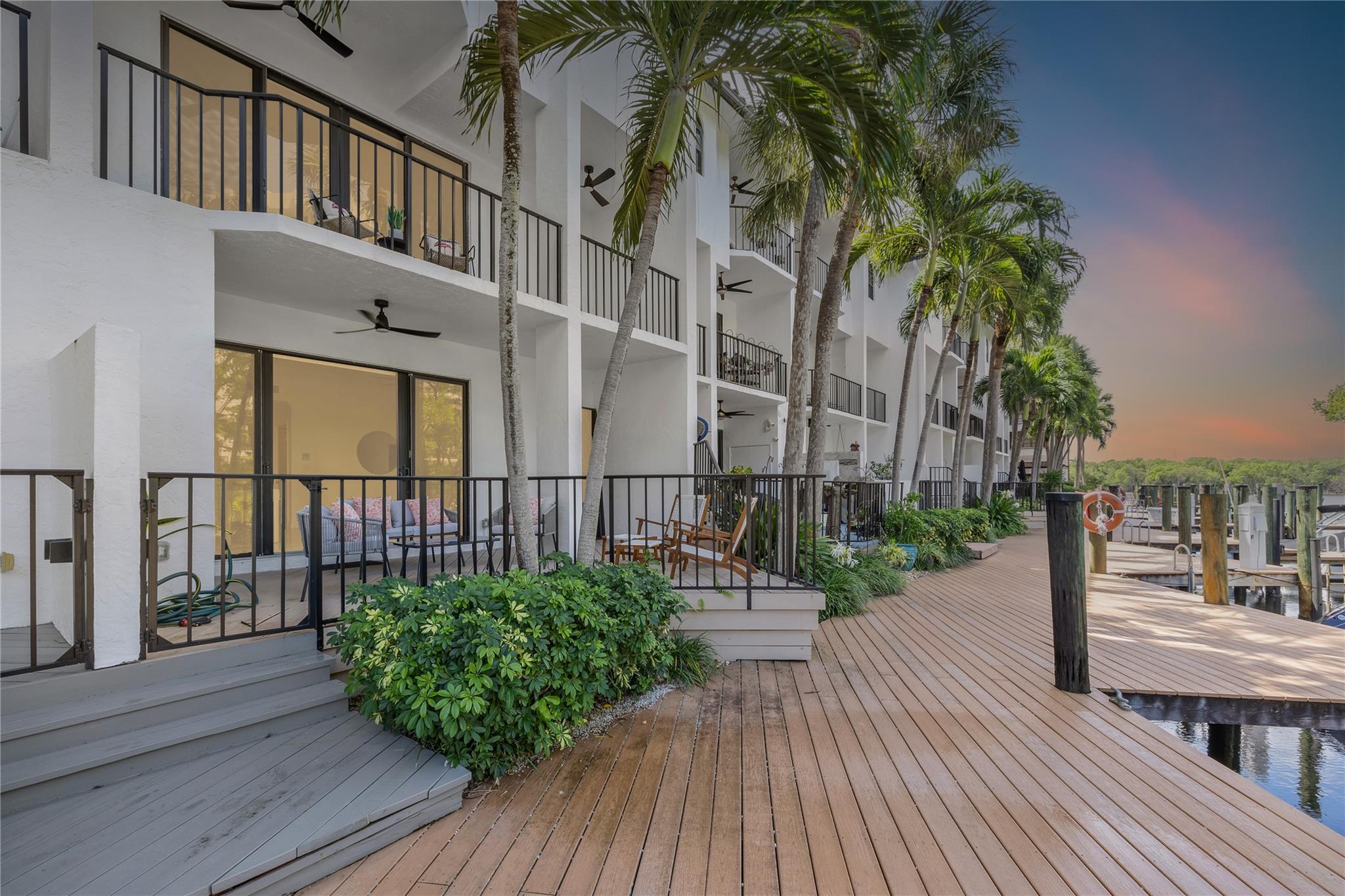 View photos, virtual tours, details... 4401 N Ocean Boulevard 16