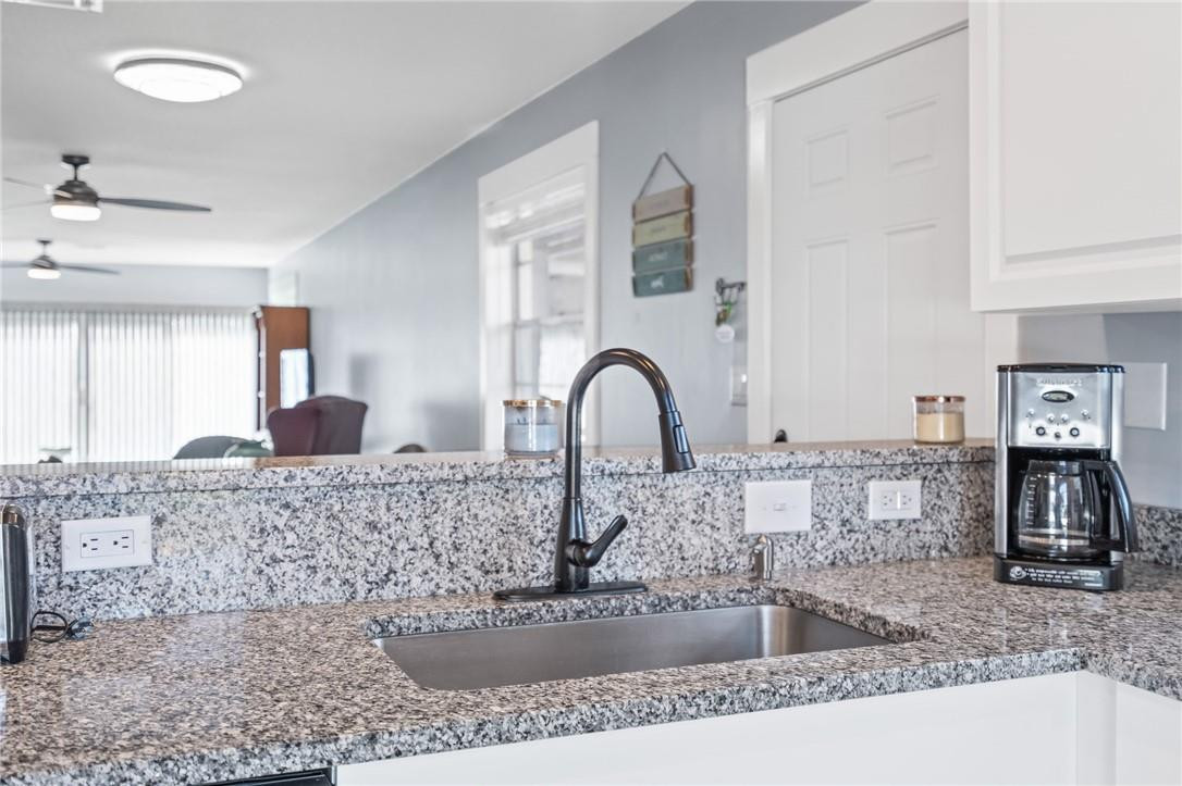 LOS MANGOS - Residential