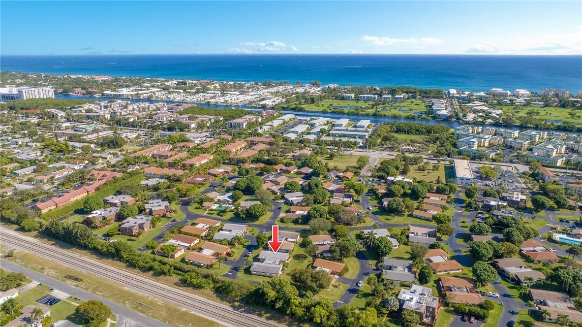 LOS MANGOS - Residential