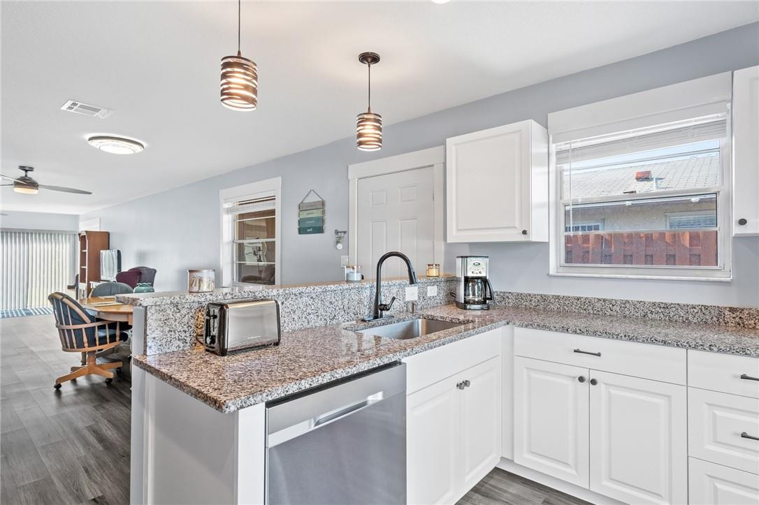 LOS MANGOS - Residential