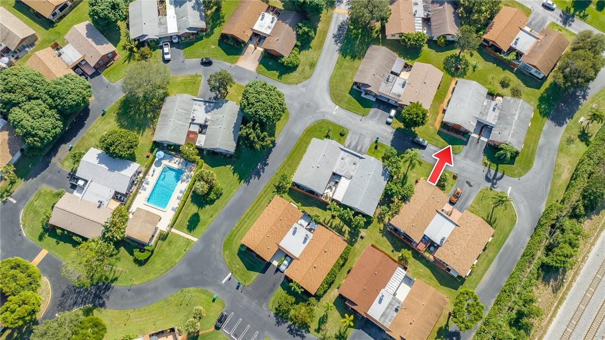 LOS MANGOS - Residential