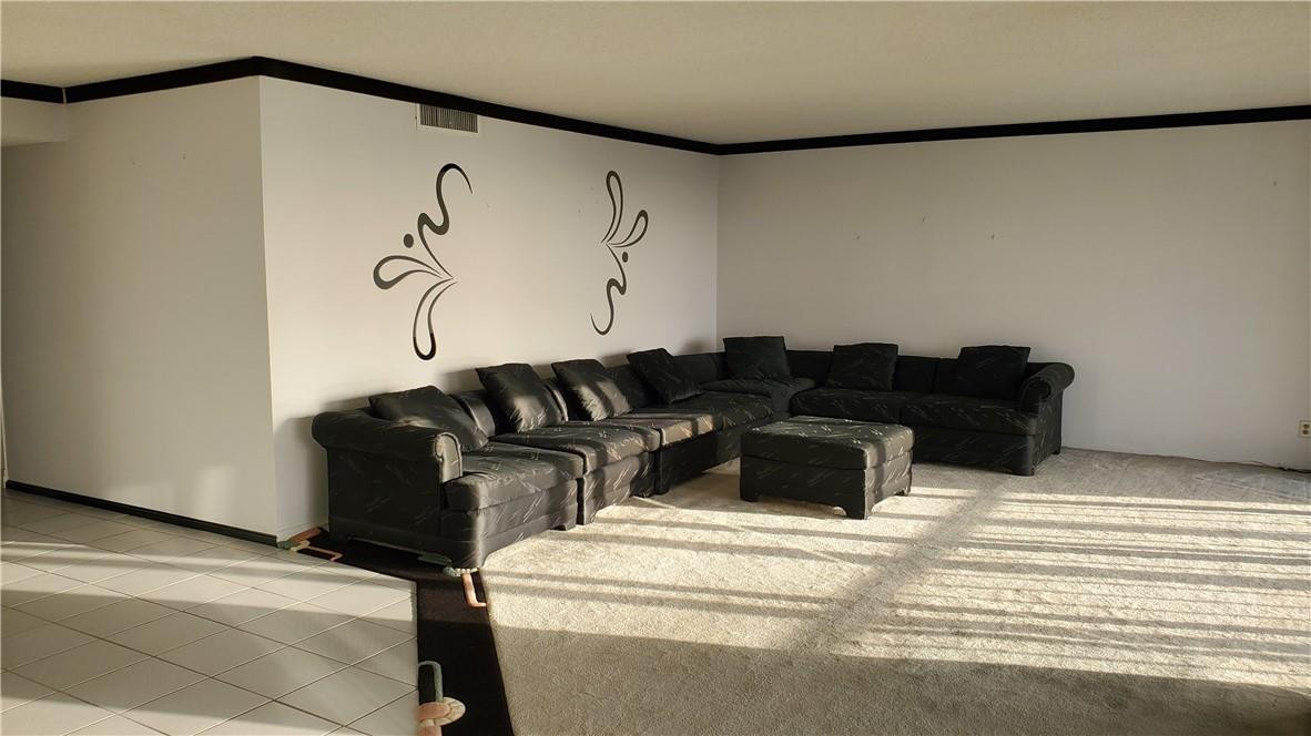 CORINTHIAN - Residential