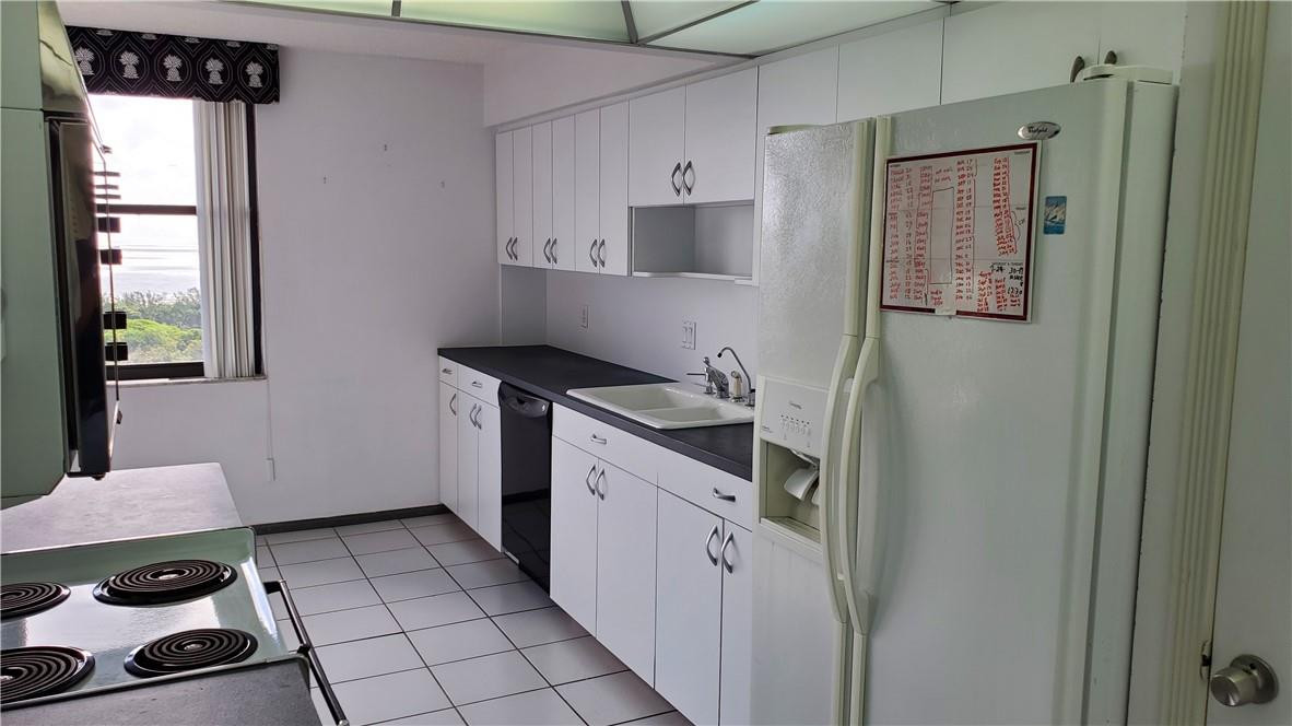 CORINTHIAN - Residential