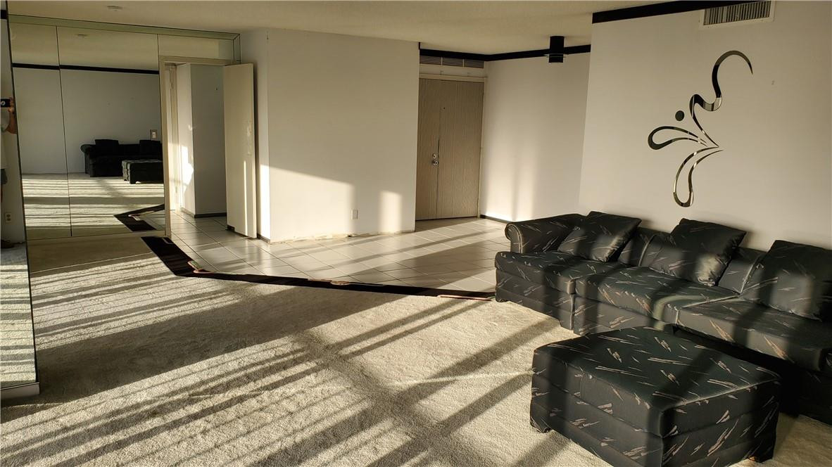 CORINTHIAN - Residential