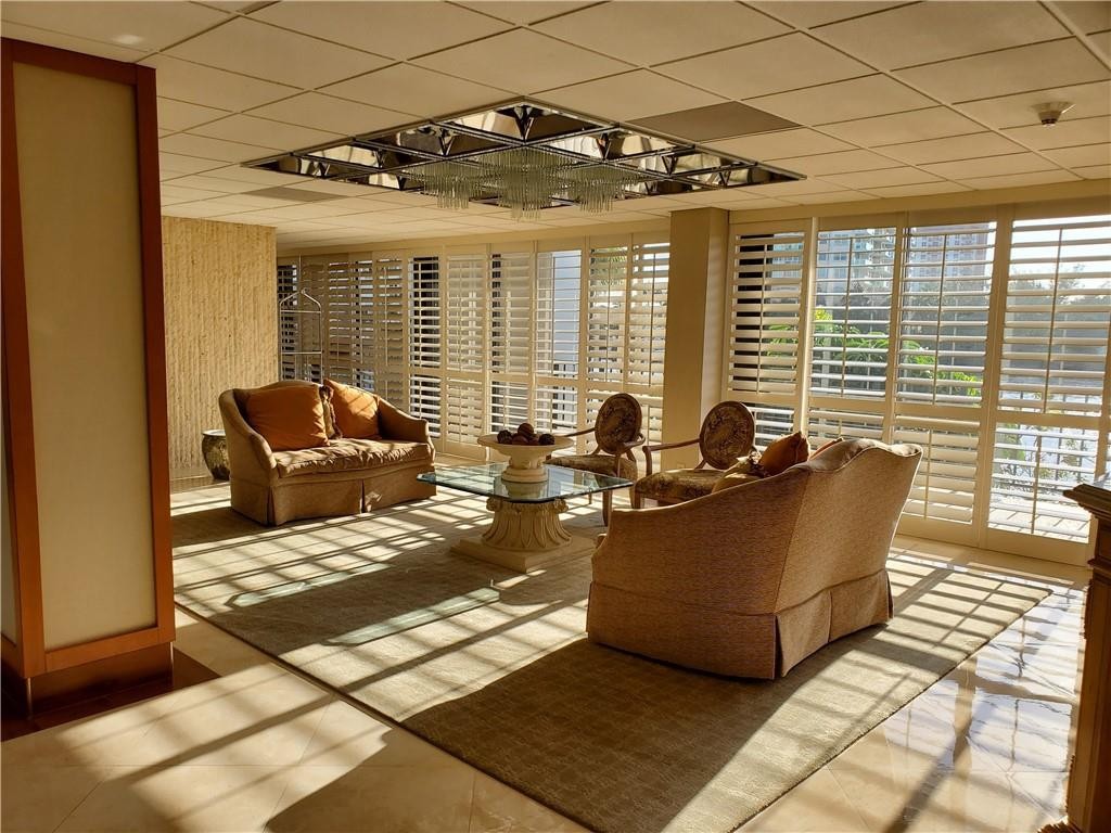 CORINTHIAN - Residential