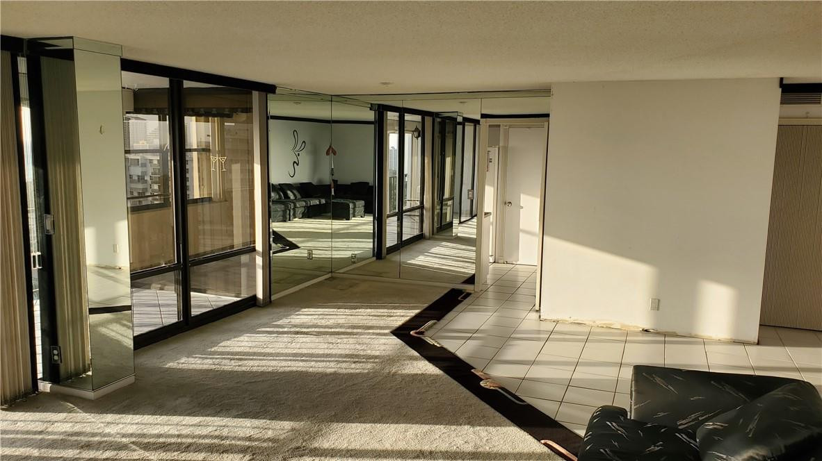 CORINTHIAN - Residential