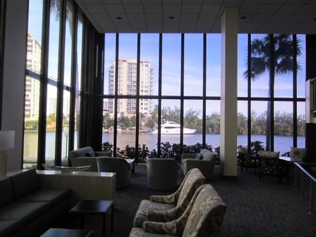 CORINTHIAN - Residential