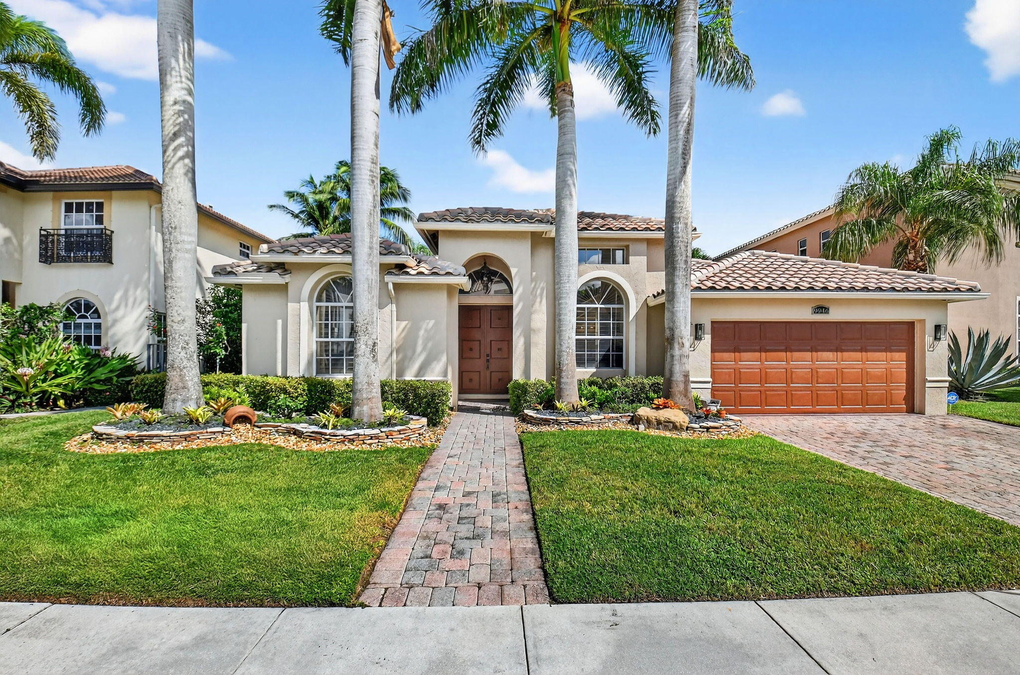 9946 Coronado Lake Drive