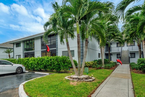 Photo of 15011 ASHLAND Circle #12, Delray Beach, FL 33484 (MLS # B26089670)