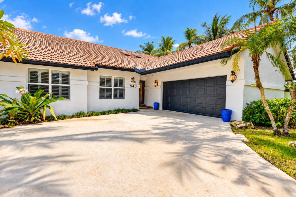 Photo of 840 SW 21ST Street, Boca Raton, FL 33486 (MLS # B26085739)