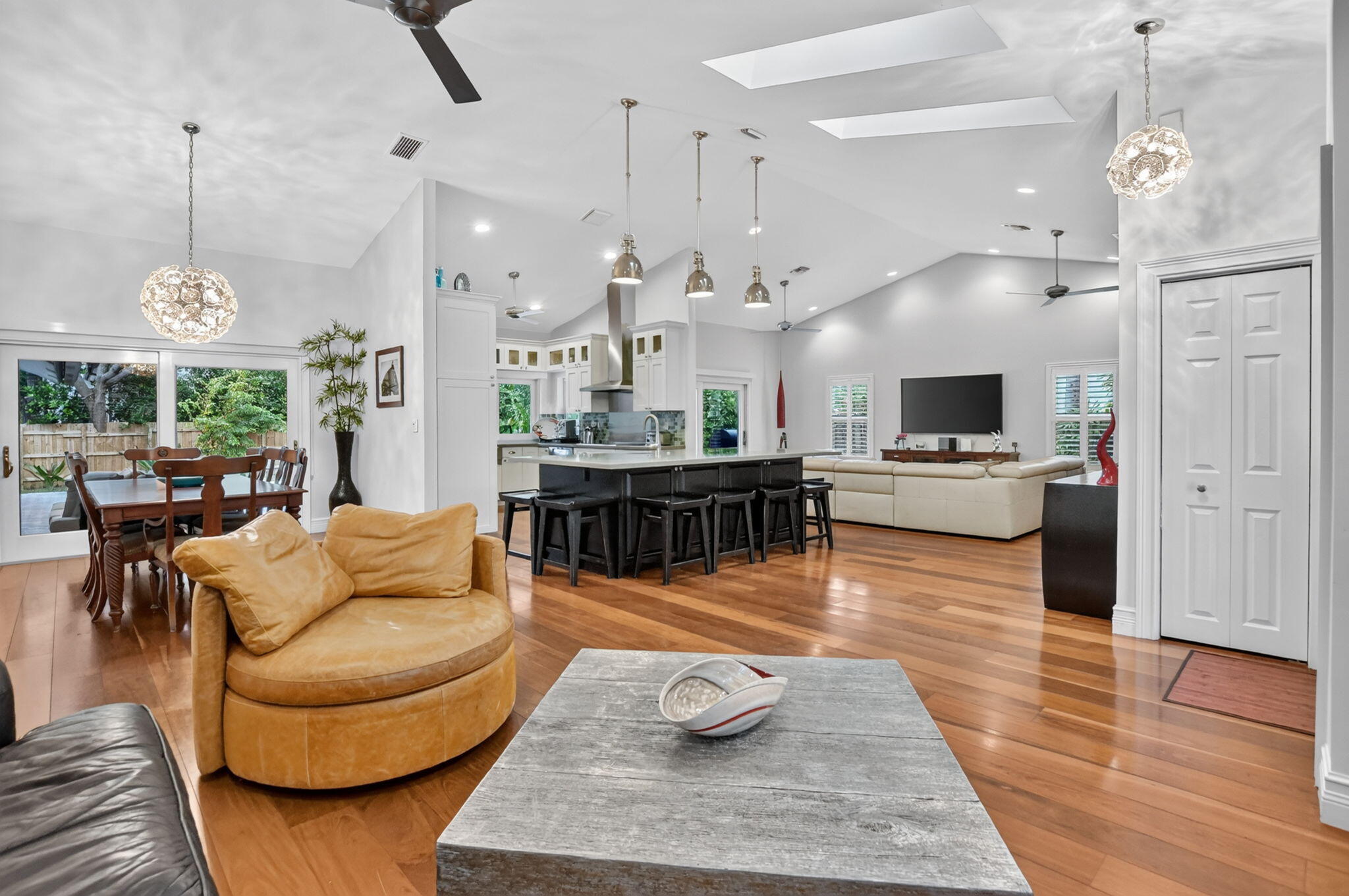 840 SW 21ST Street