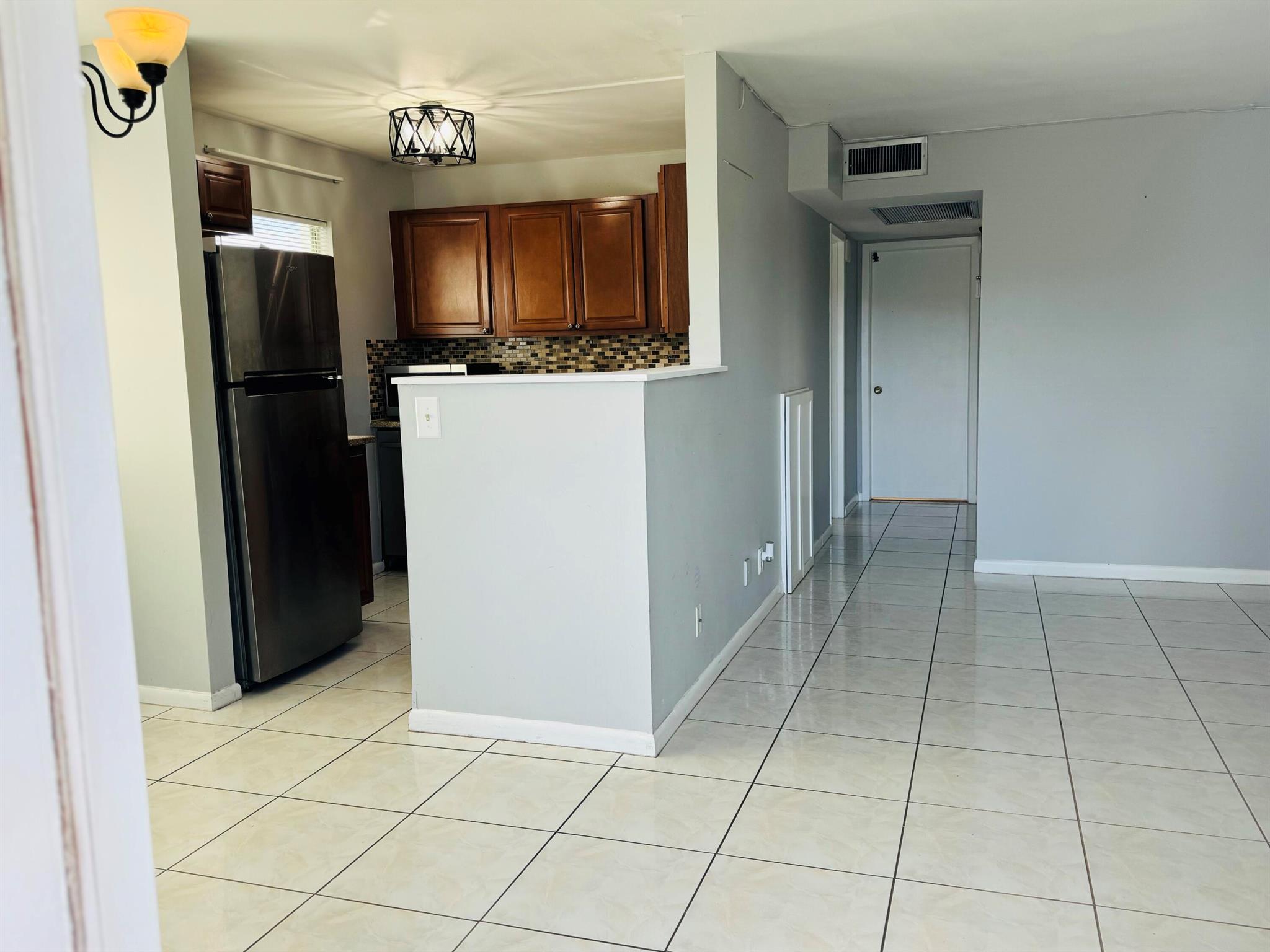 CENTURY VILLAGE- BRIGHTON - Residential Lease